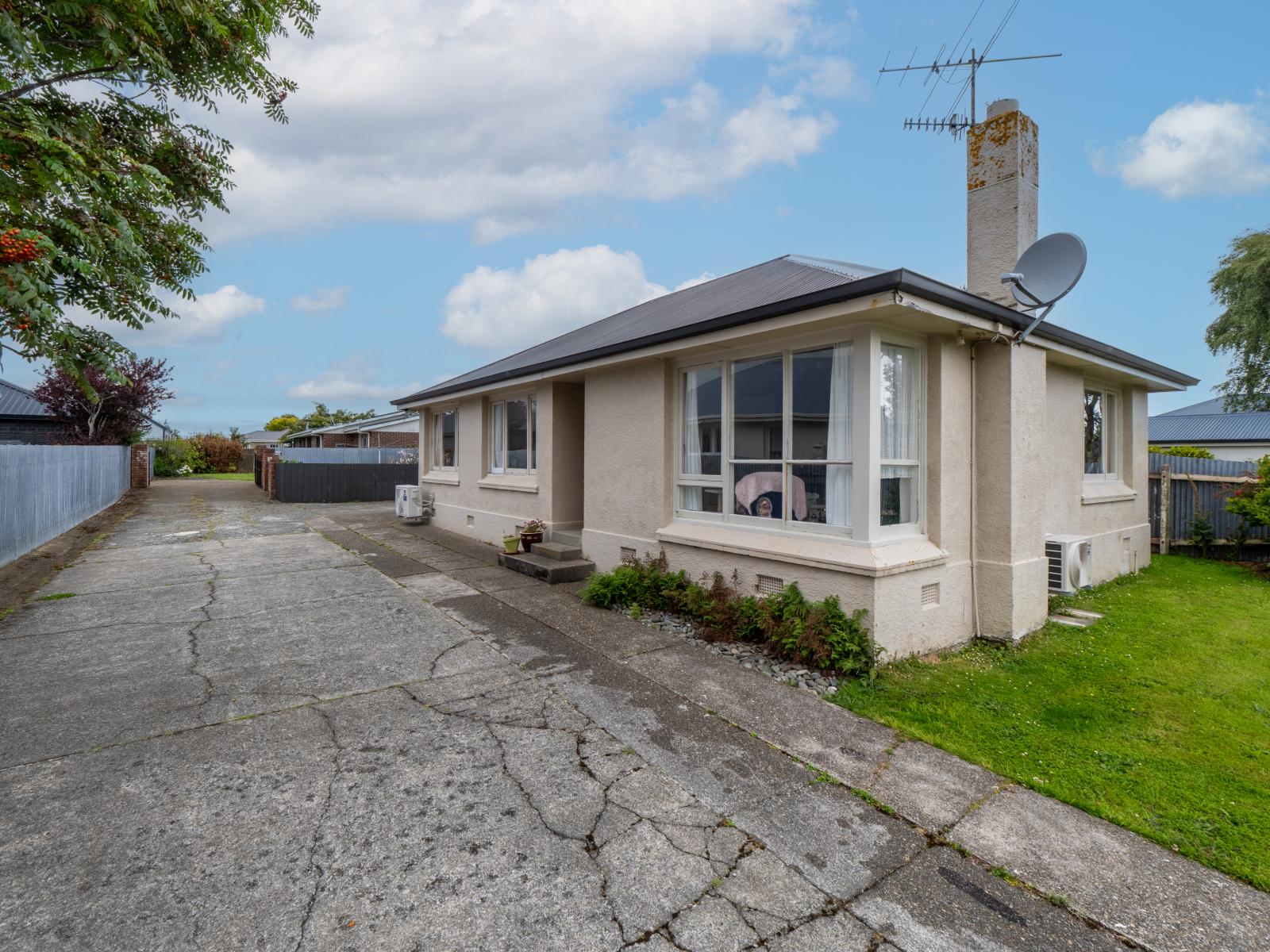 4 Eden Crescent, Glengarry