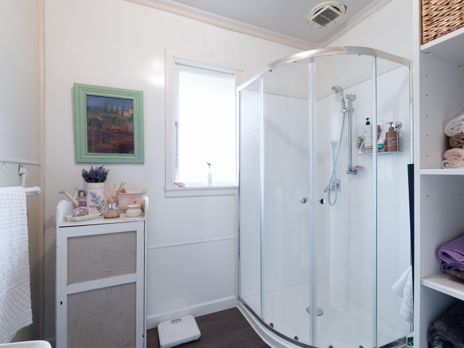 4 Eden Crescent, Glengarry