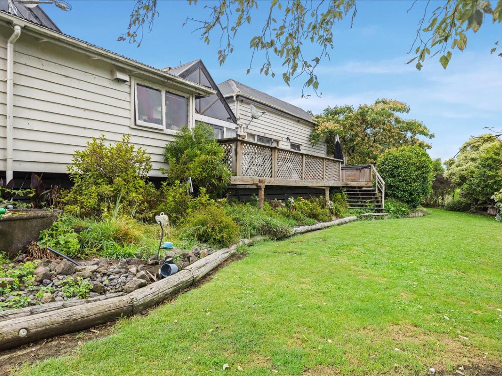 280 Kaitaringa Road, Aria