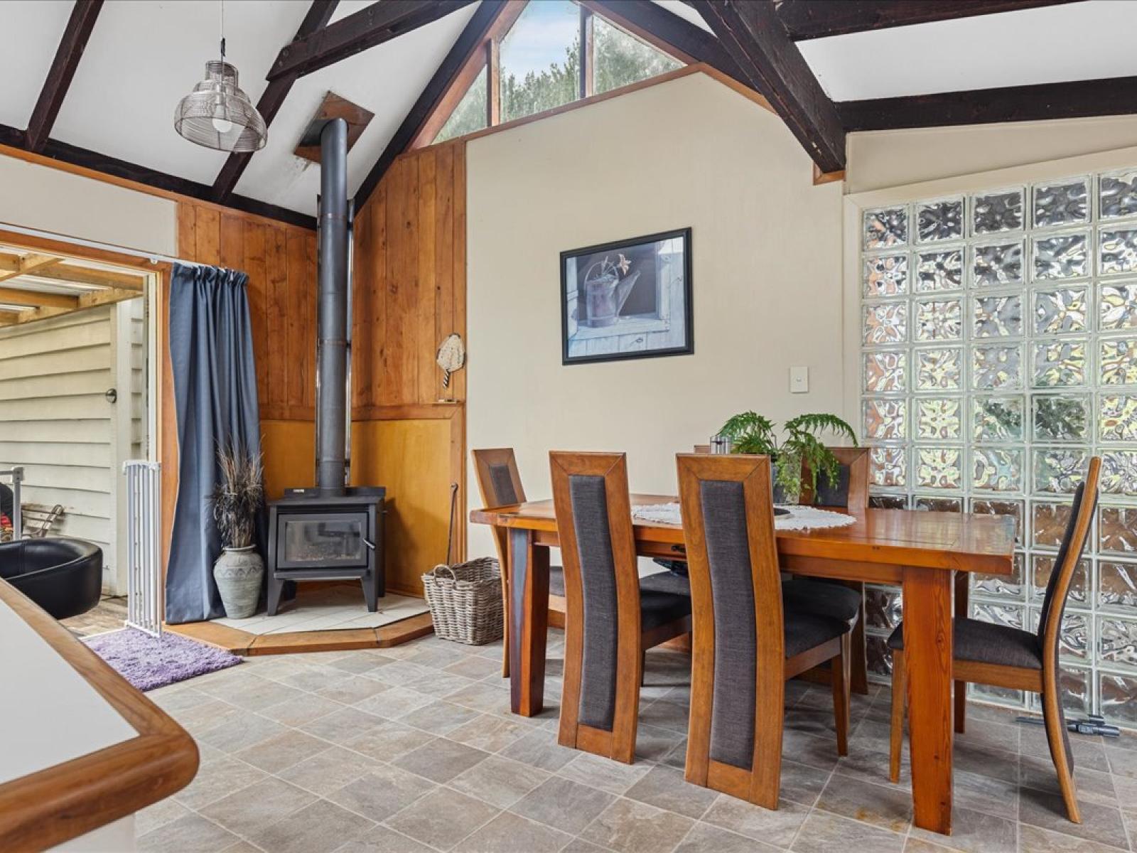 280 Kaitaringa Road, Aria