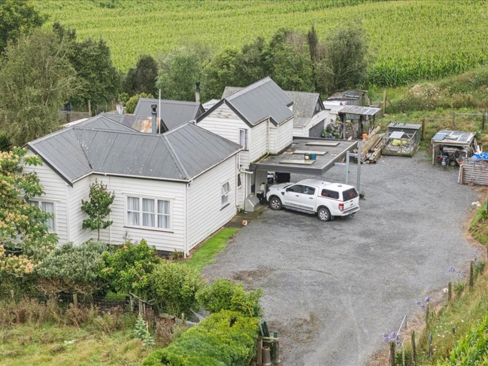 280 Kaitaringa Road, Aria