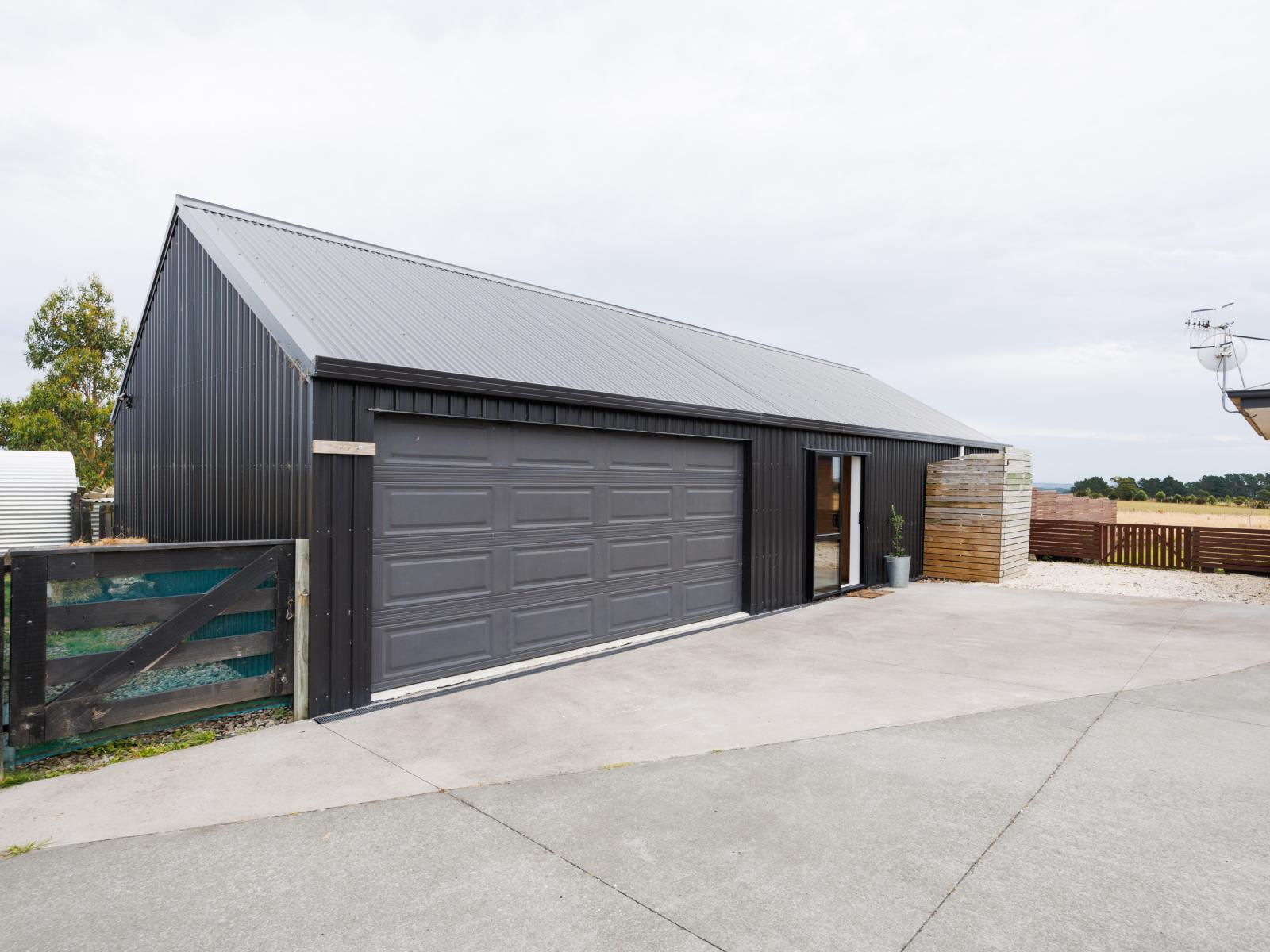 1061 Taonui Road, Colyton