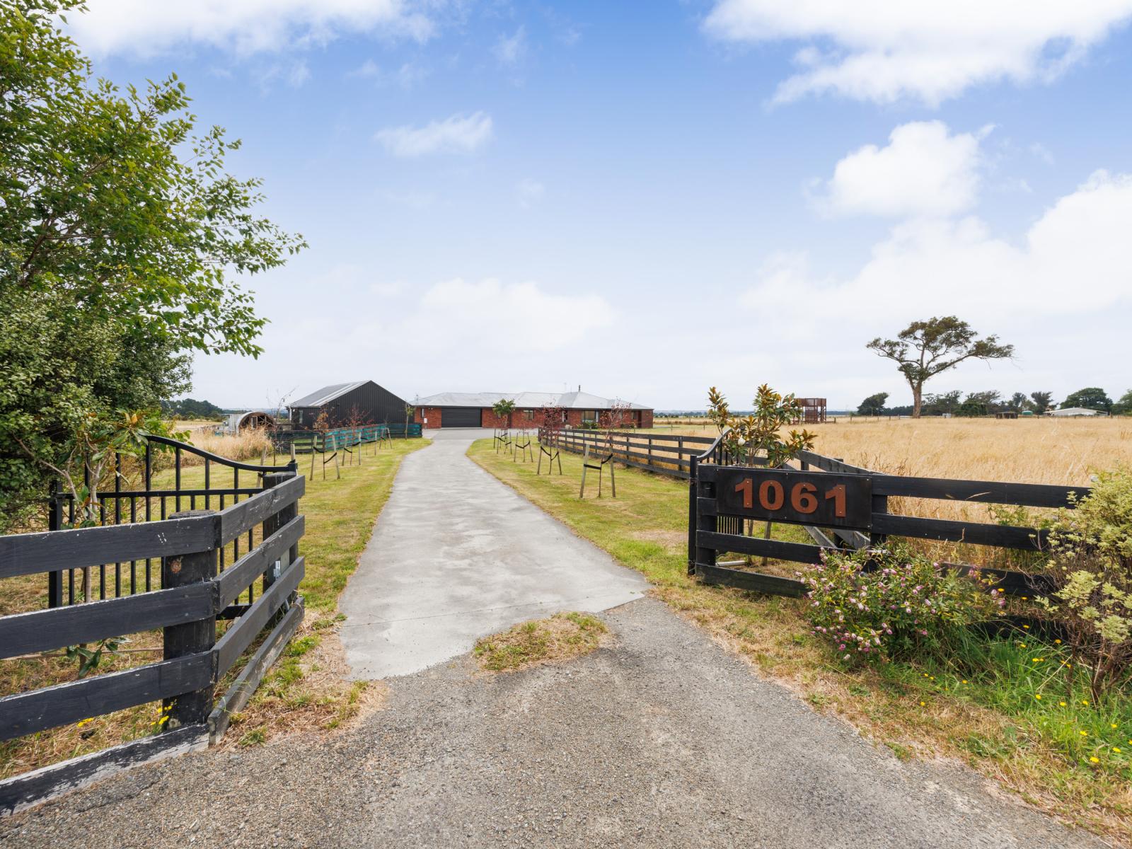 1061 Taonui Road, Colyton