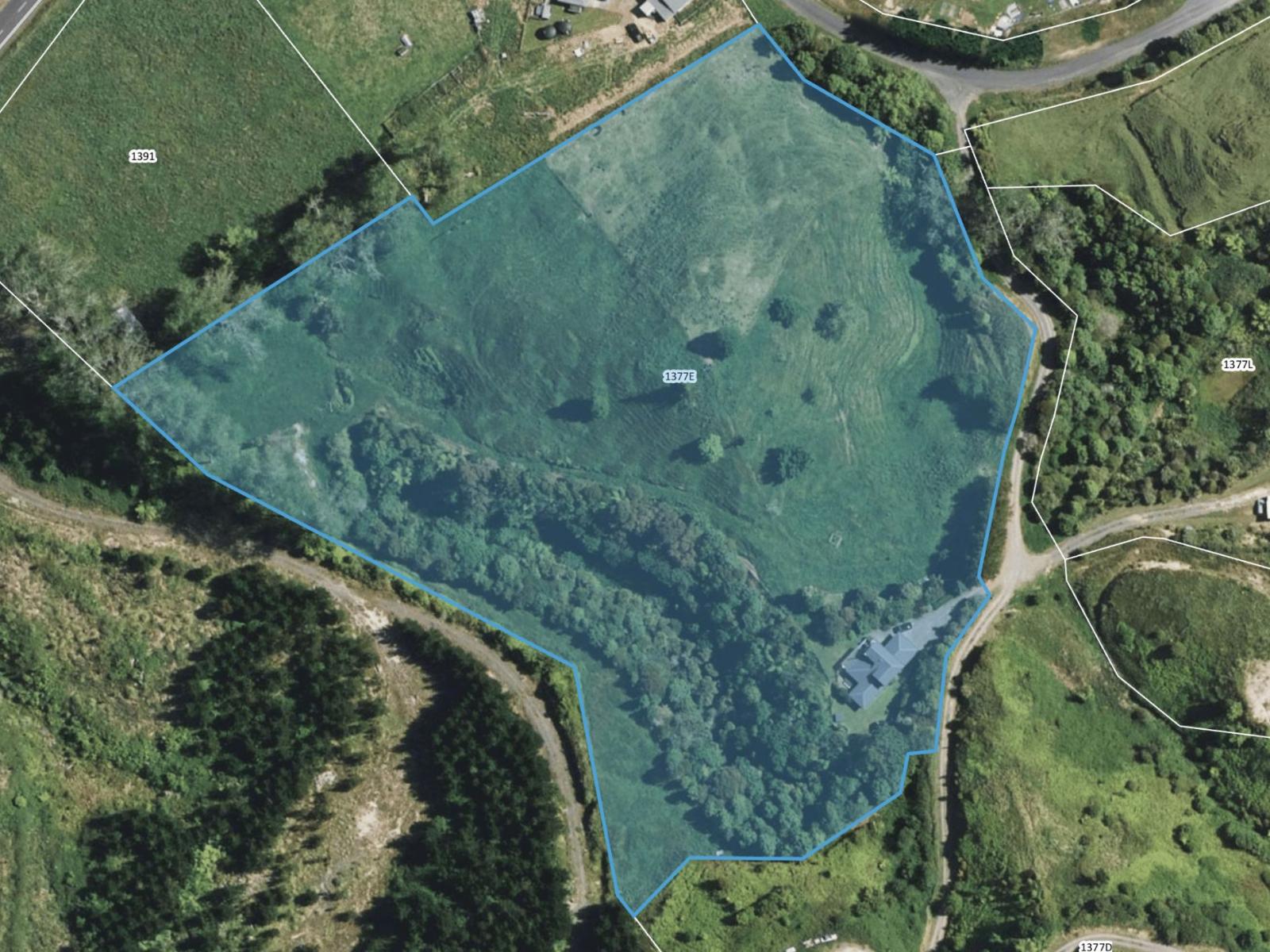 1377E Manawahe Road, Manawahe