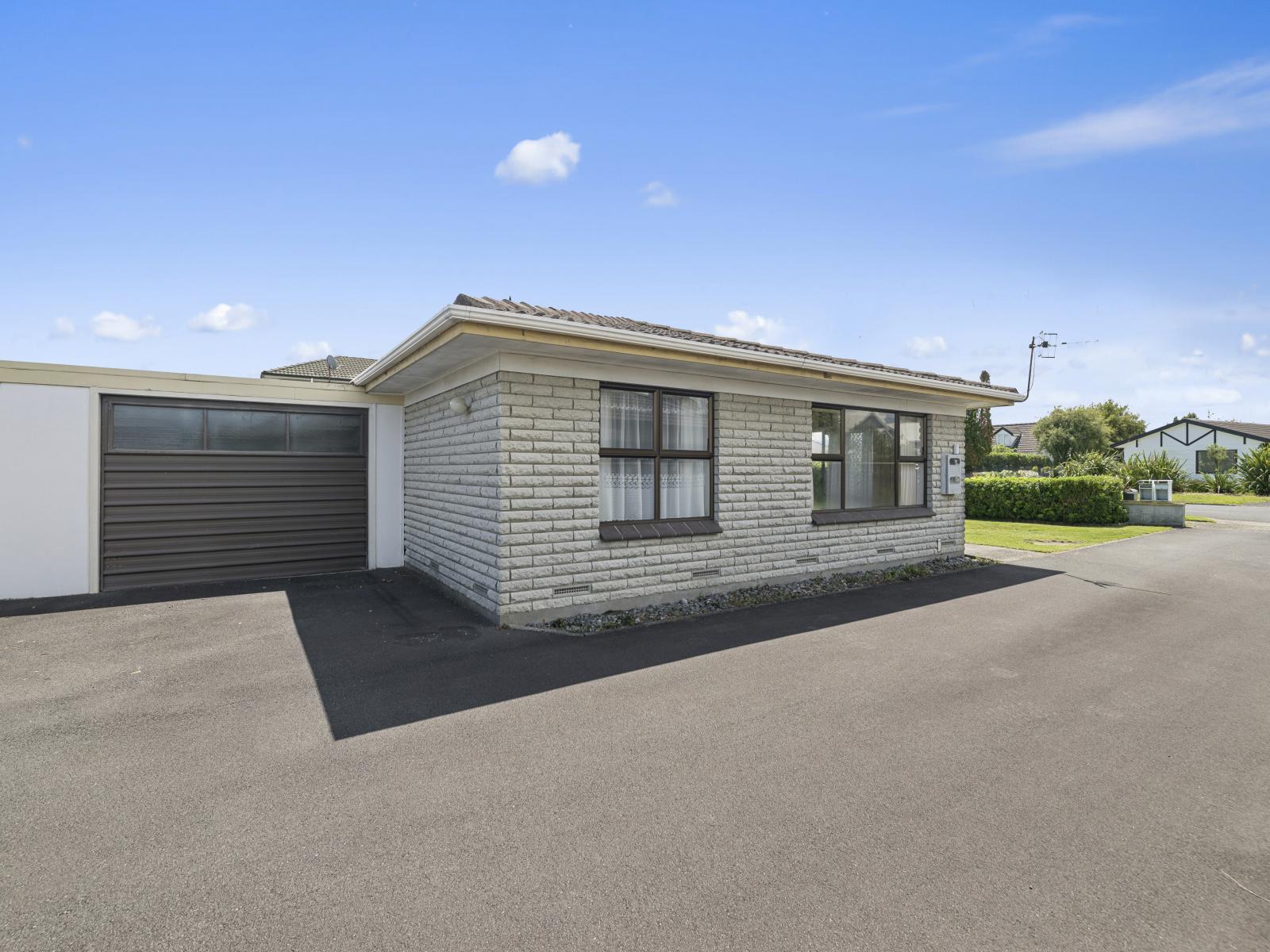 12A Grey Street, Glenholme