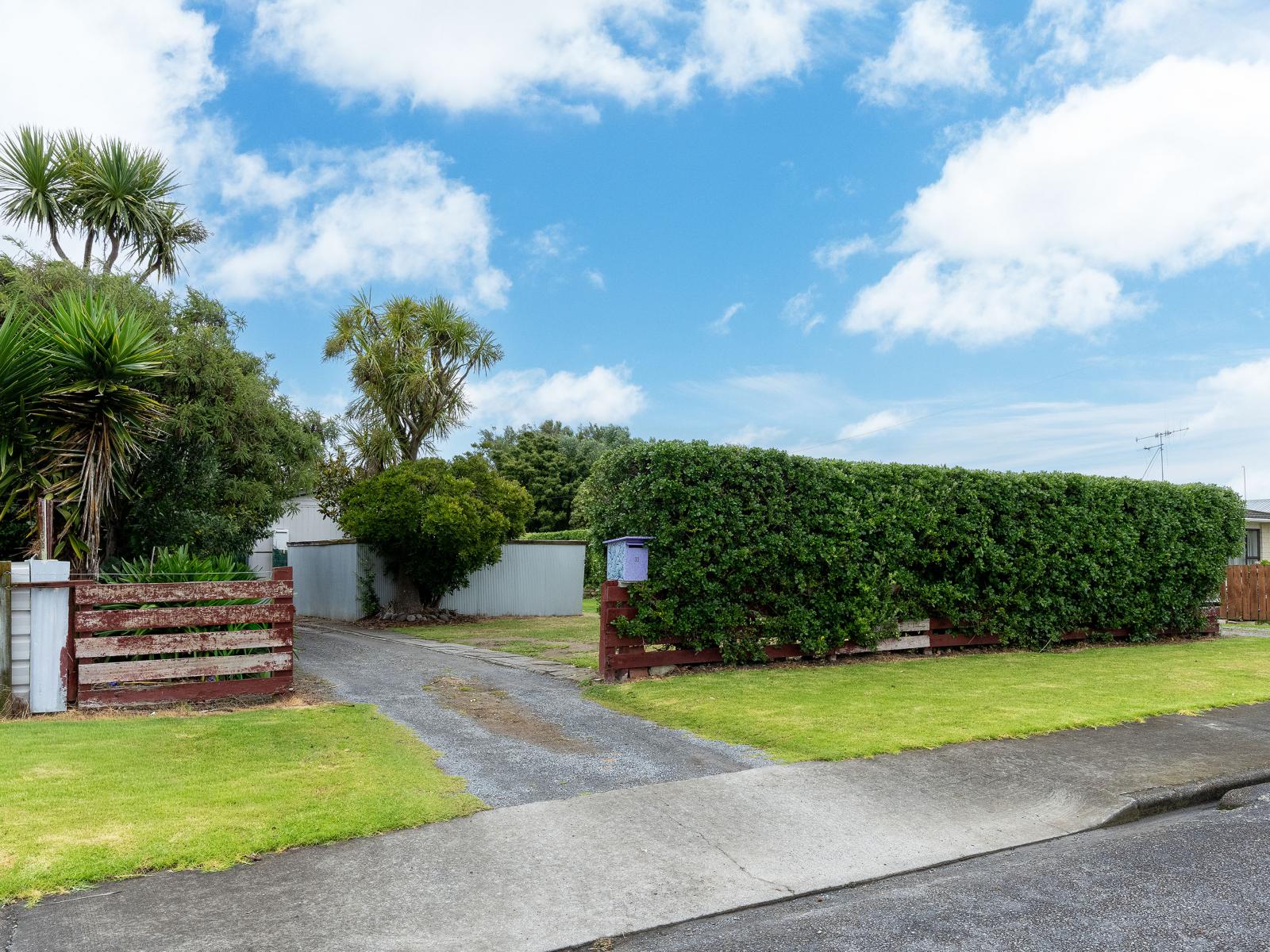 33 Kiharoa Street, Otaki Beach