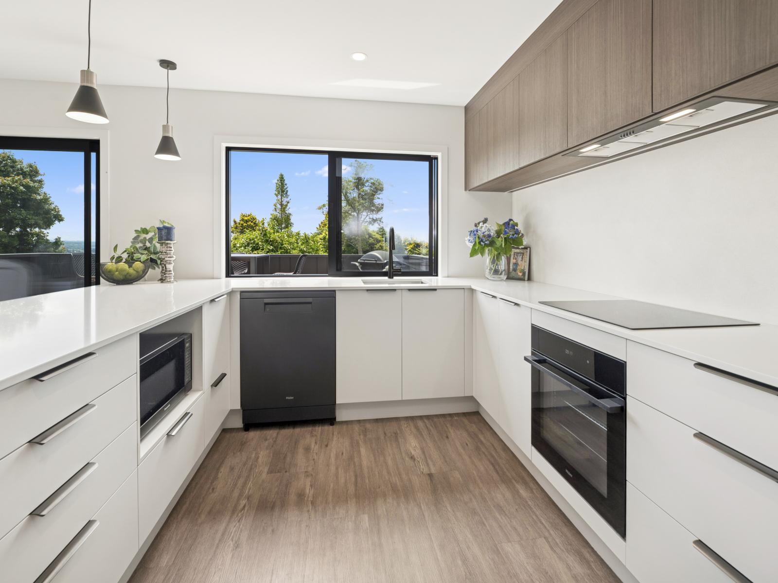 13A Kerswell Terrace, Tihiotonga