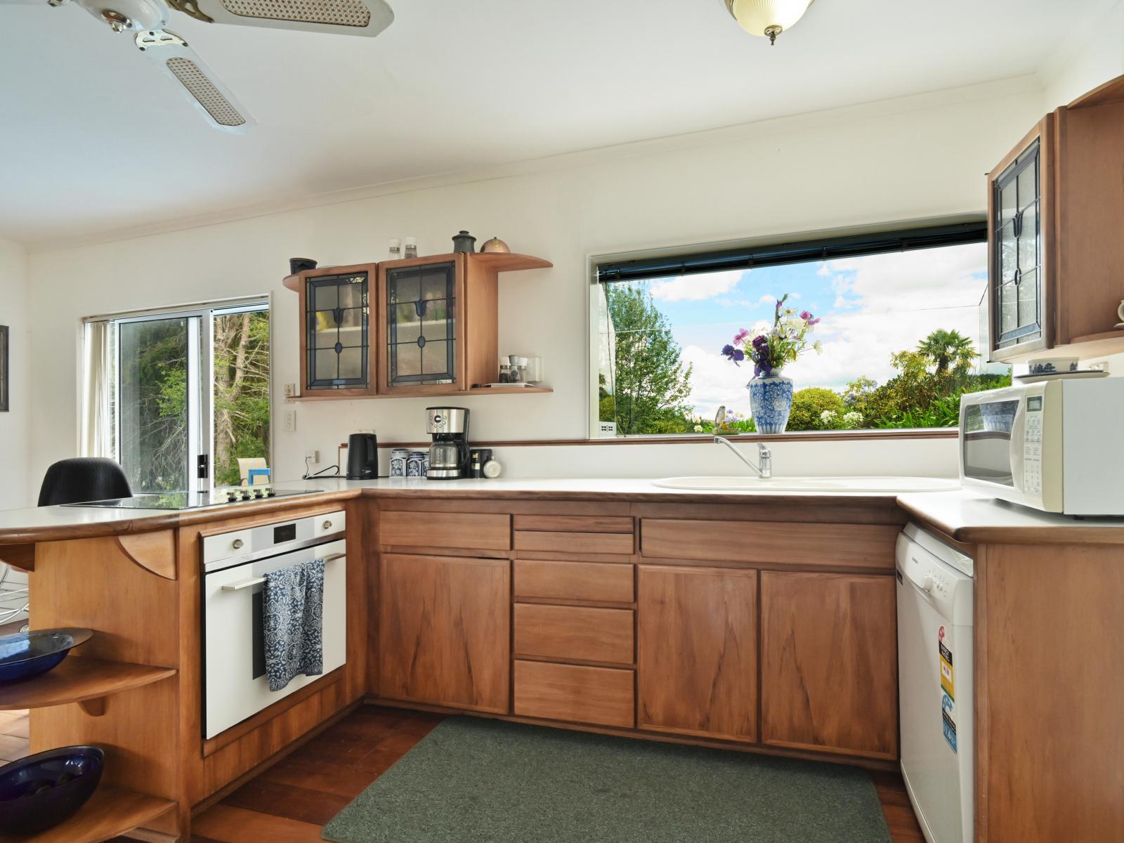 1664 Kahuranaki Road, Kahuranaki