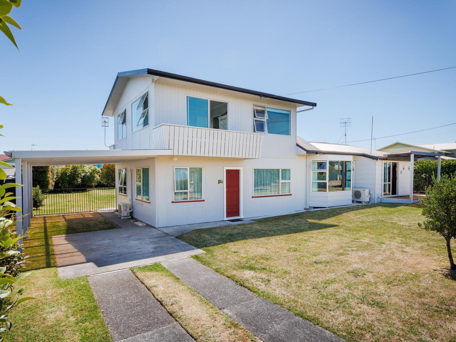 35 Shortt Street, Foxton Beach