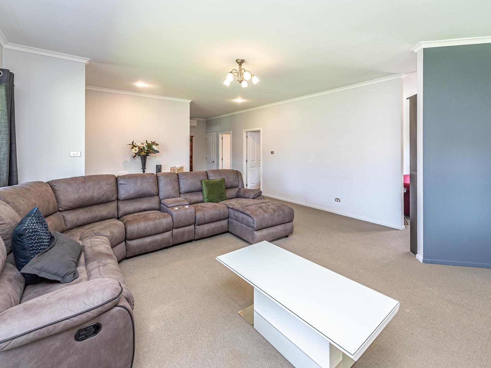 3 St Johns Heights, St Johns Hill