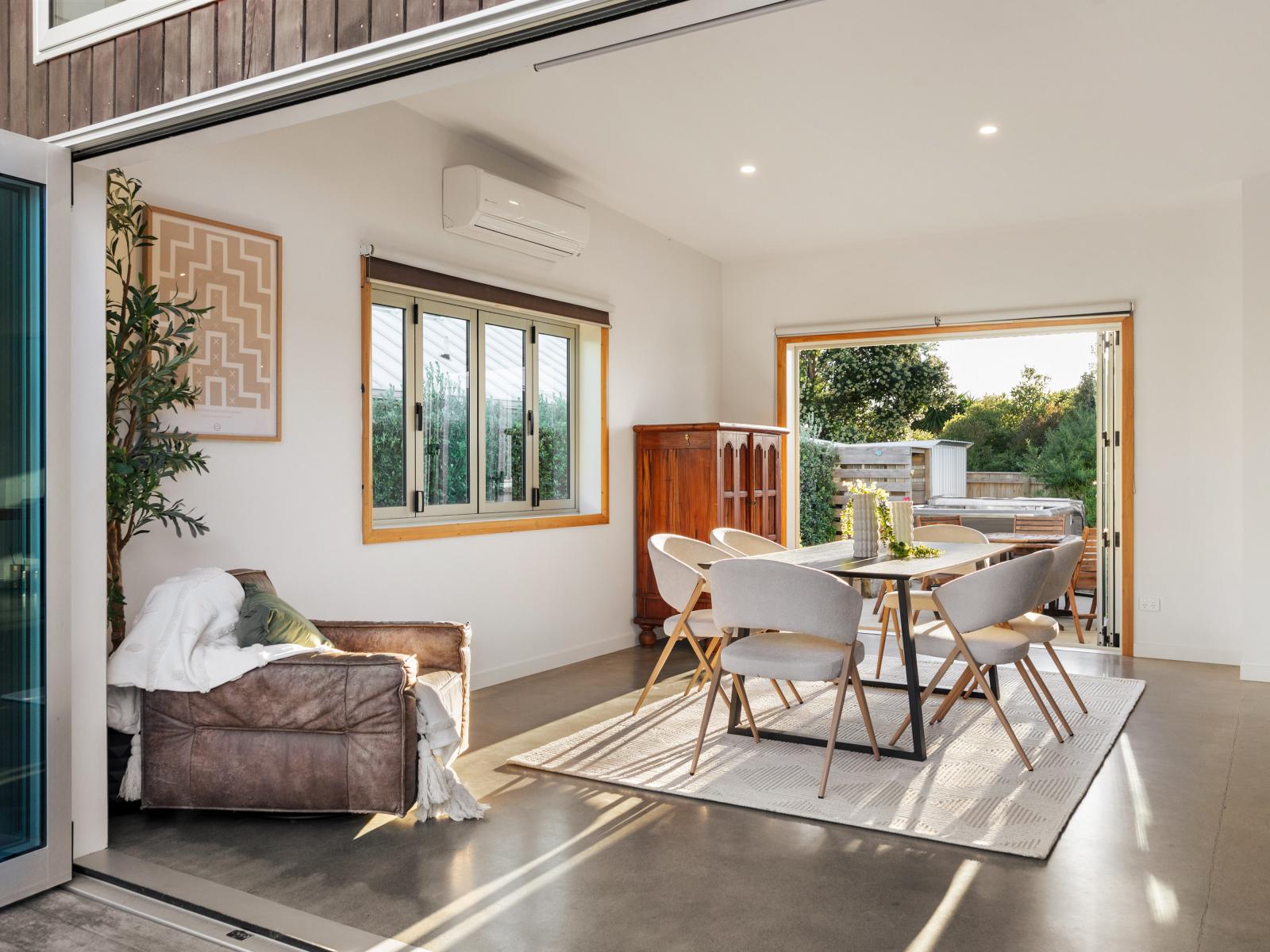 11 Beach Cove, Wainui