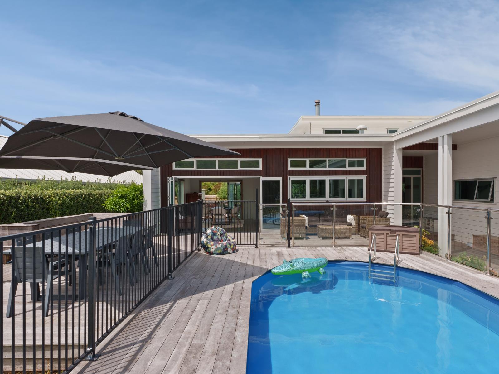 11 Beach Cove, Wainui