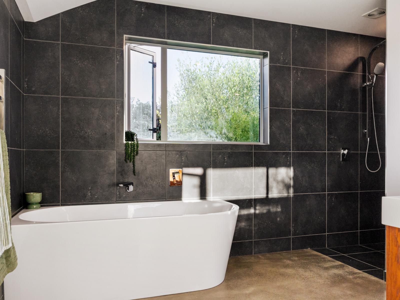 11 Beach Cove, Wainui