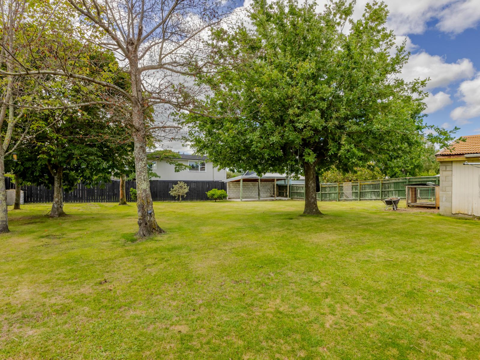 9 and 11 Willow Grove, Waipukurau