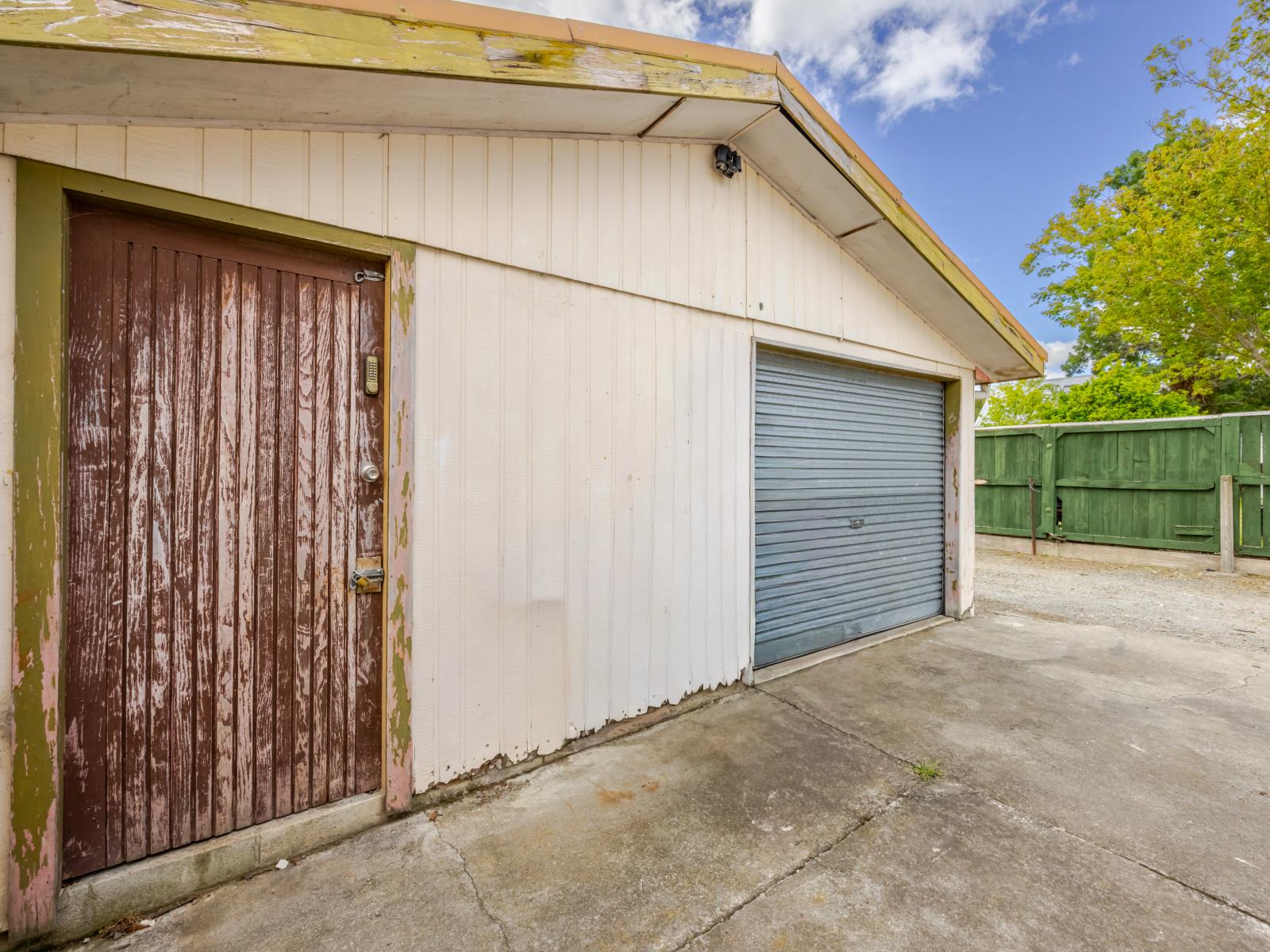 9 and 11 Willow Grove, Waipukurau