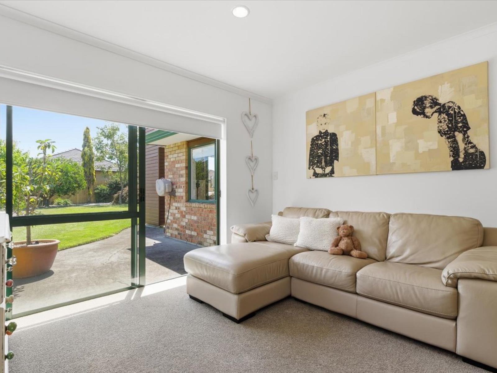 72 Palm Beach Boulevard, Papamoa