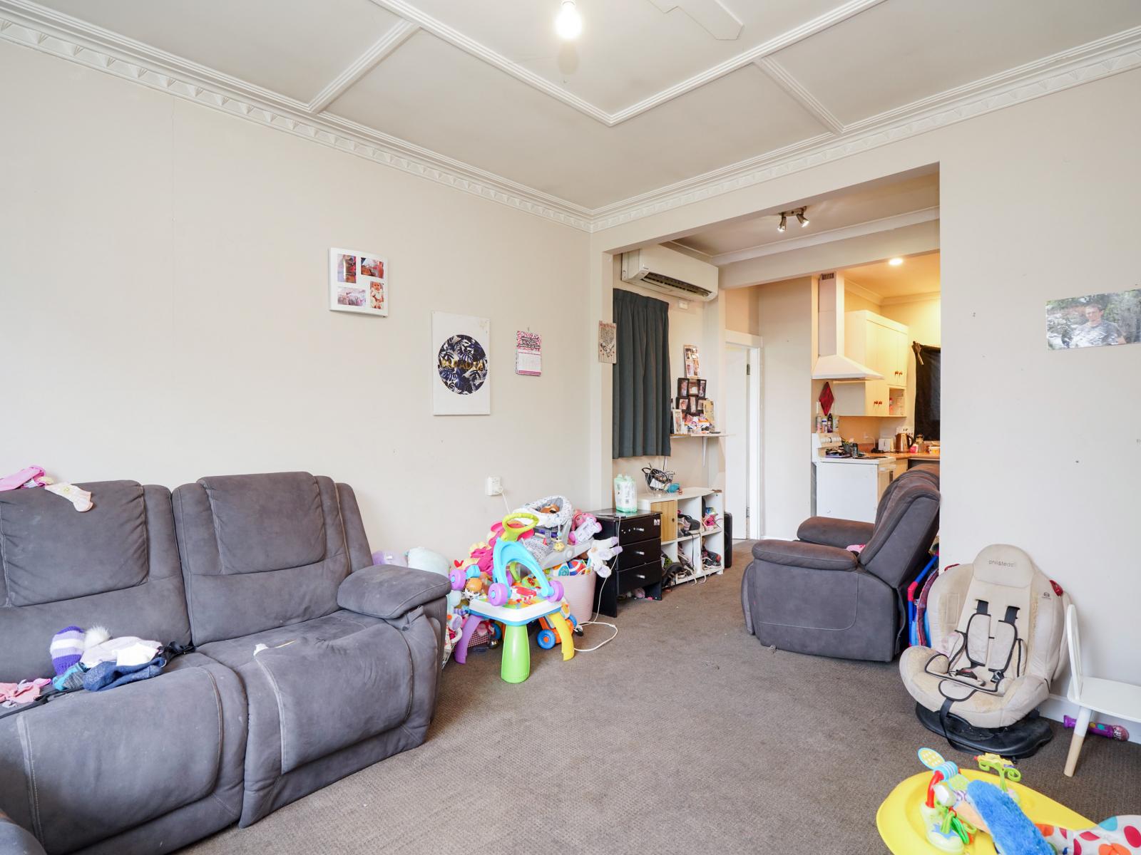 108 Venus Street, Strathern