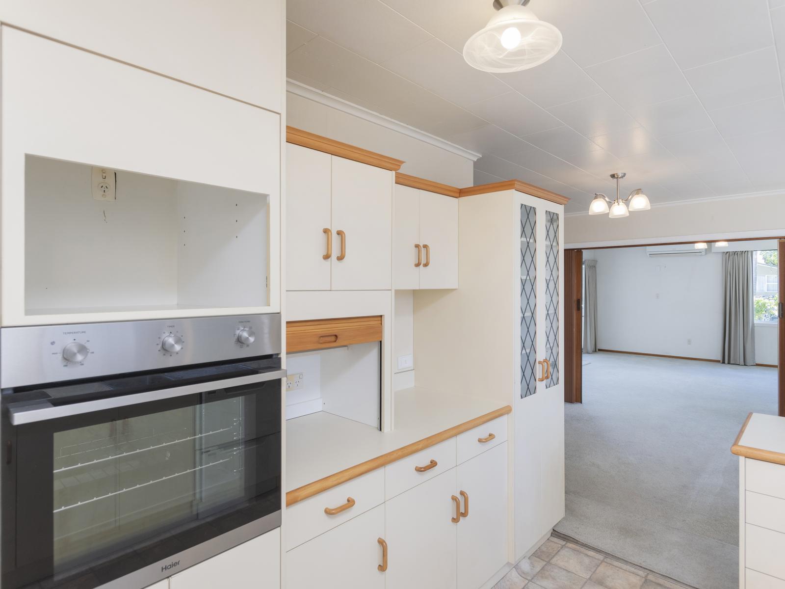 10 Mason Street, Riverdale