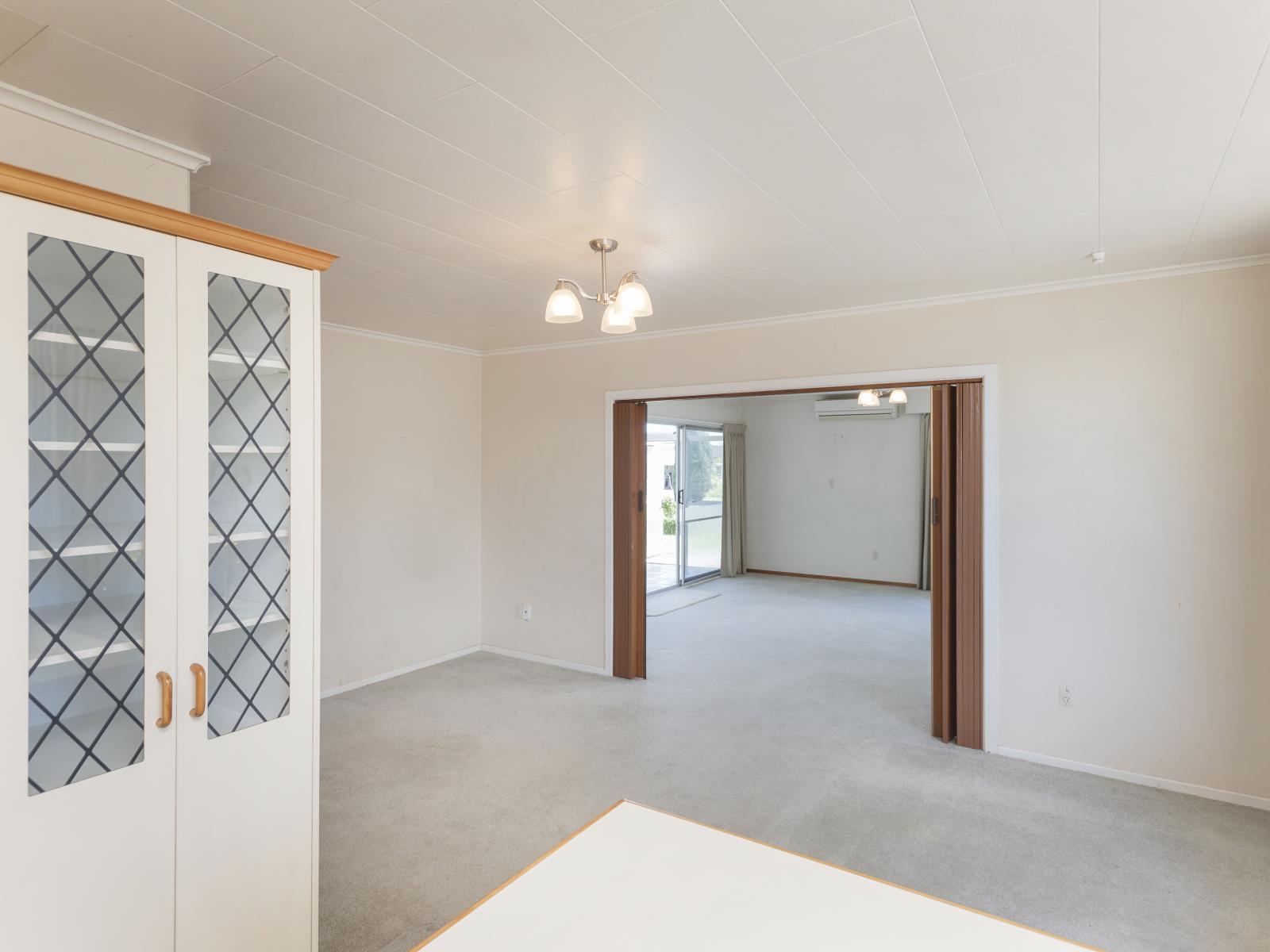 10 Mason Street, Riverdale