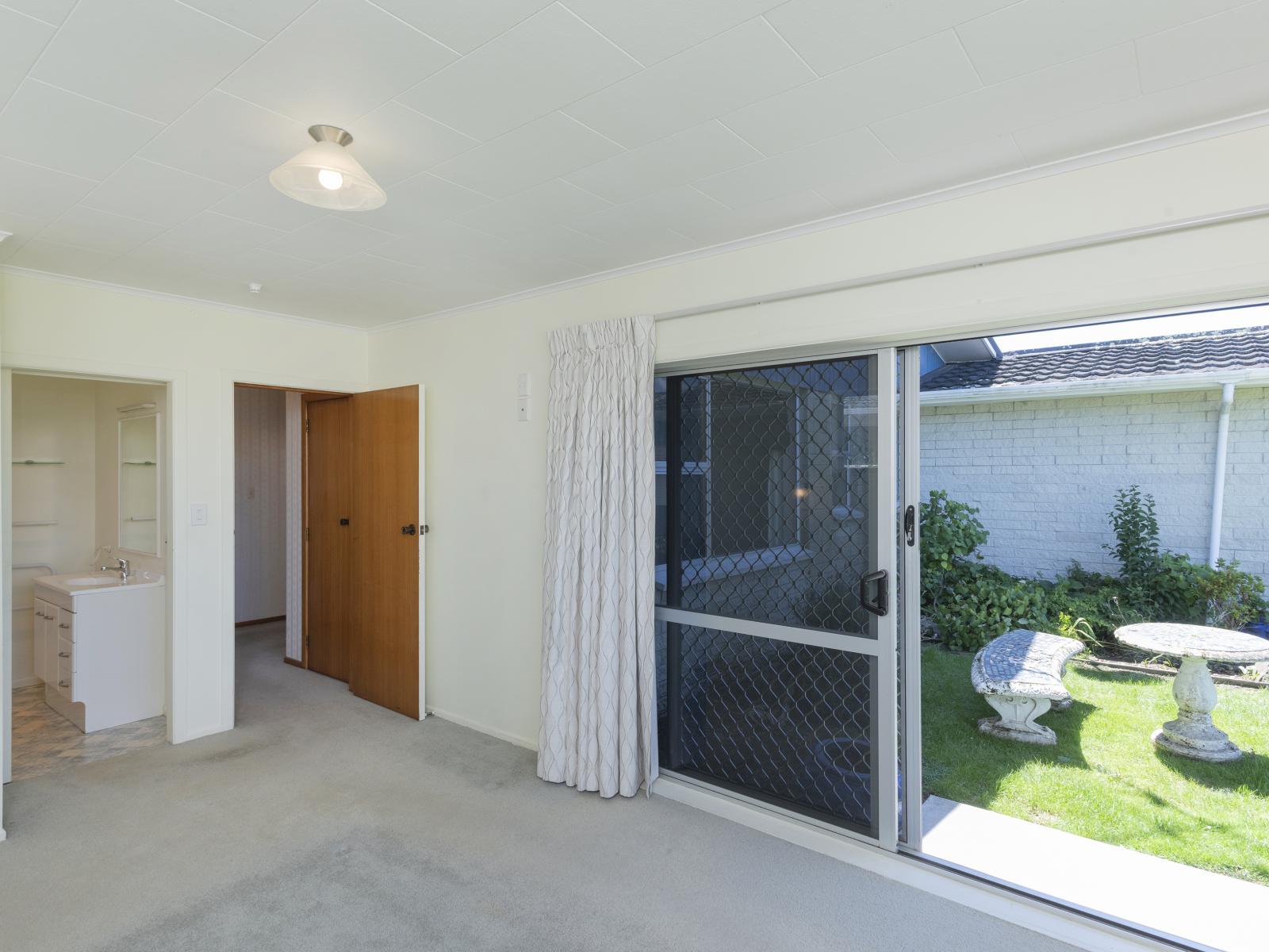 10 Mason Street, Riverdale