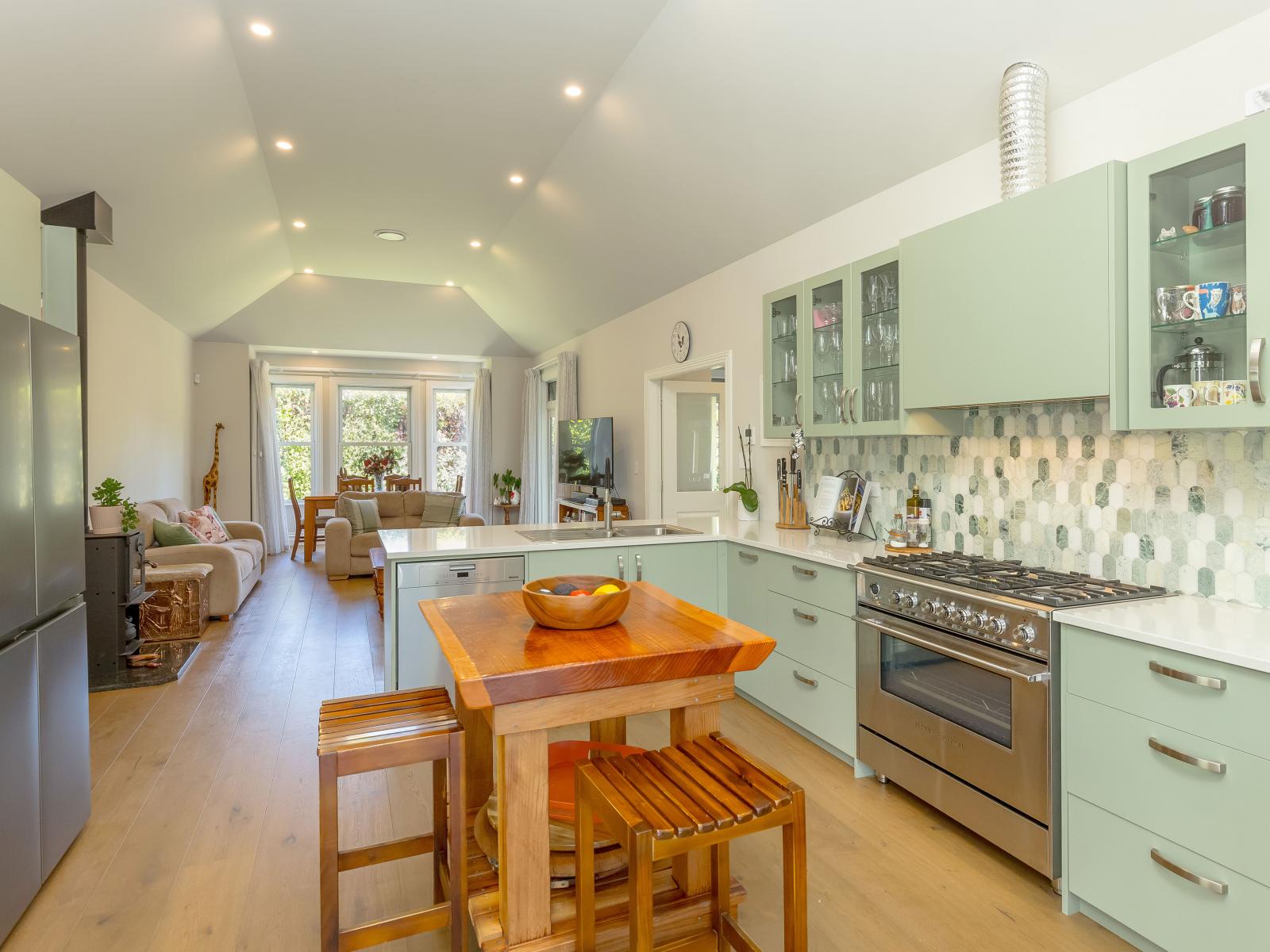 104 Kuratawhiti Street, Greytown