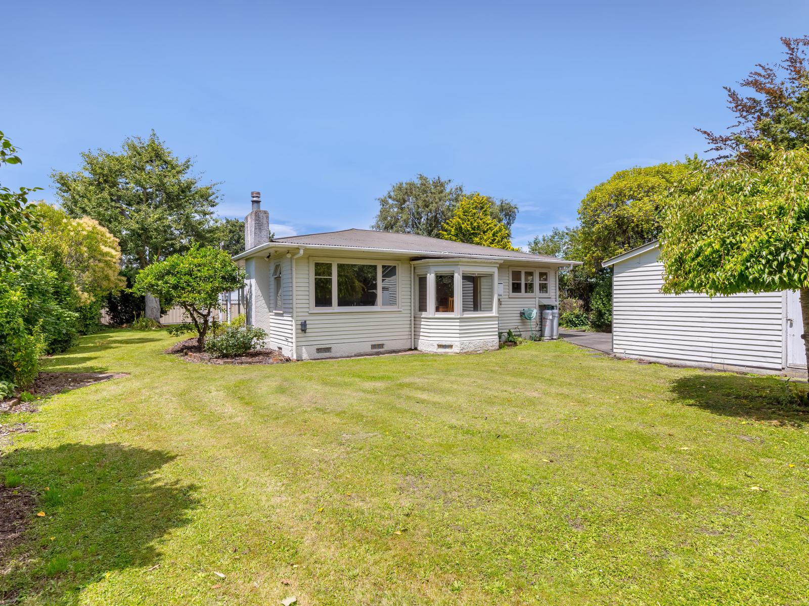 40 Reading Street, Greytown