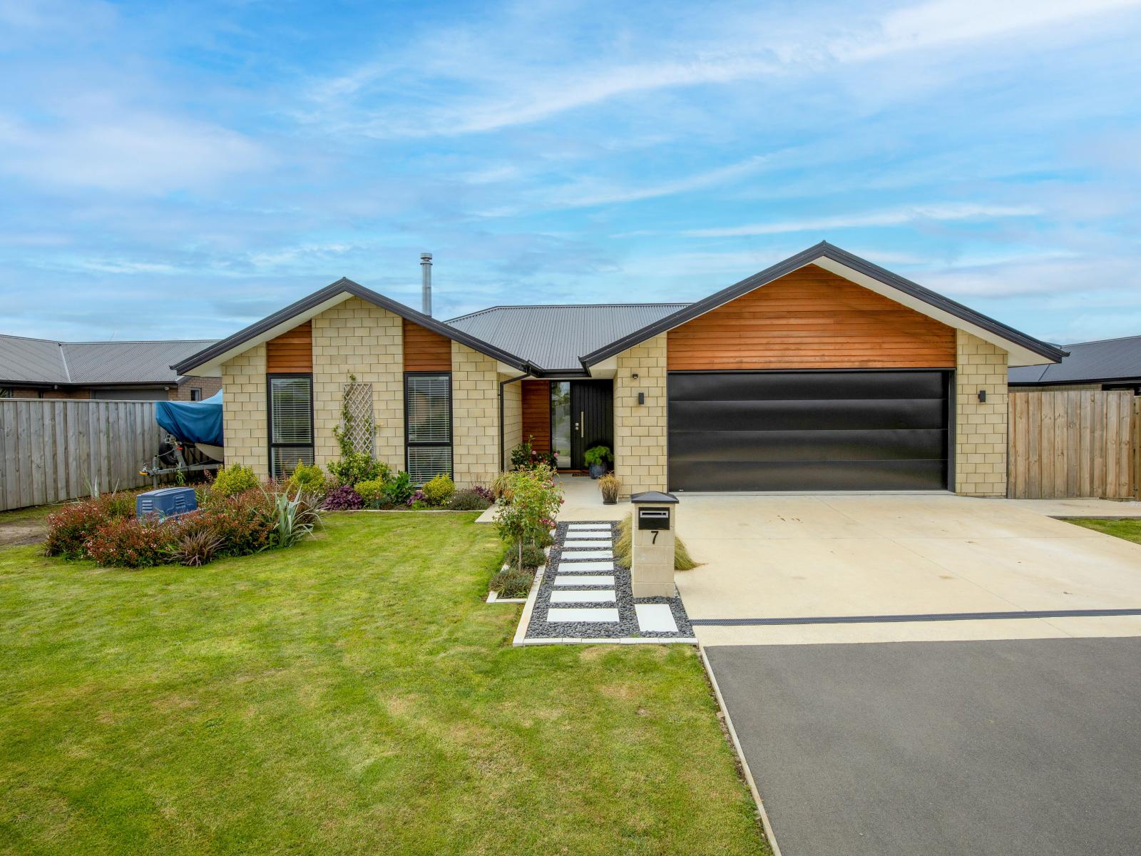 7 Cherry Avenue, Darfield