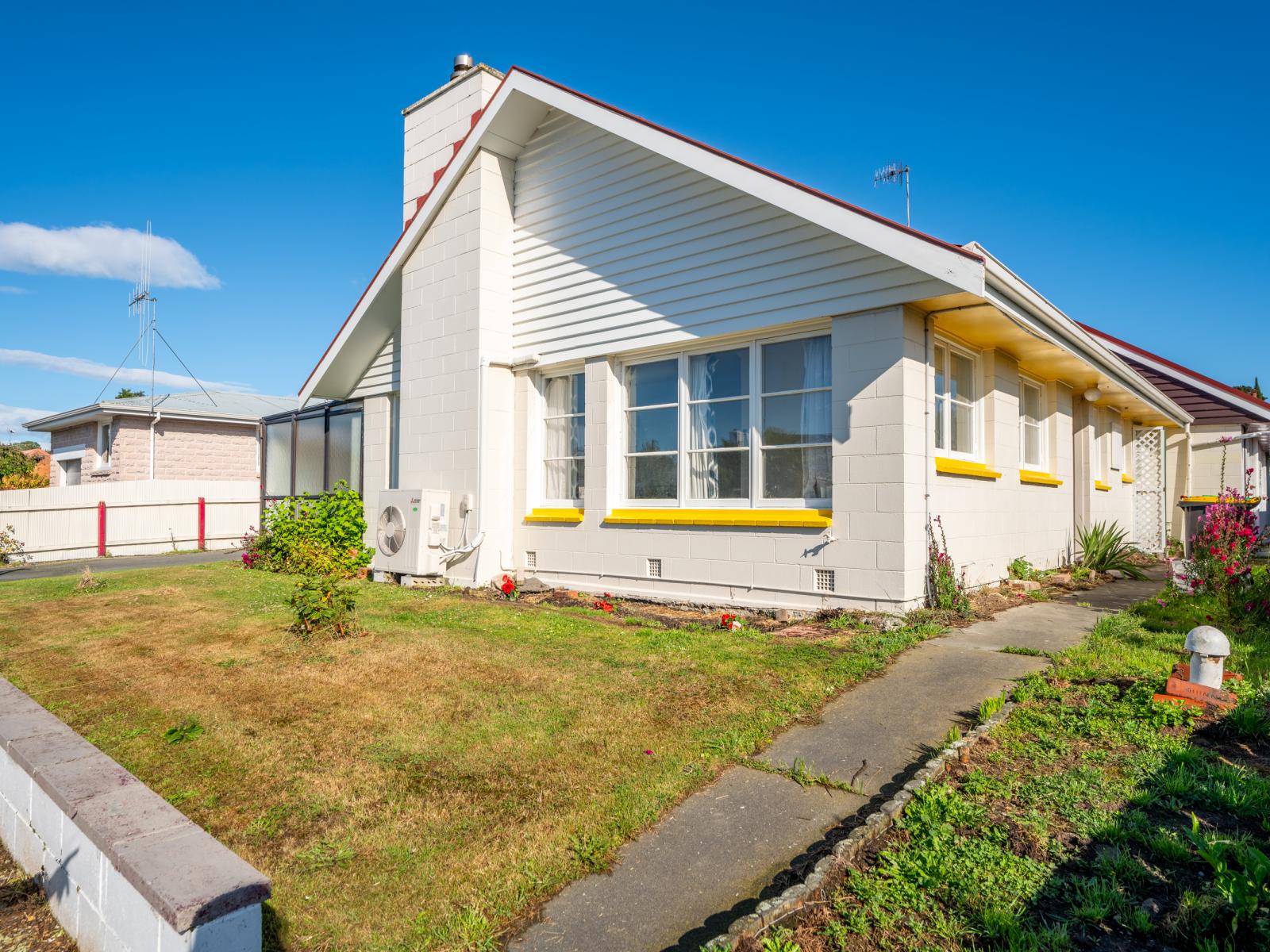 Unit 2, 75 Ranui Avenue, Waimataitai