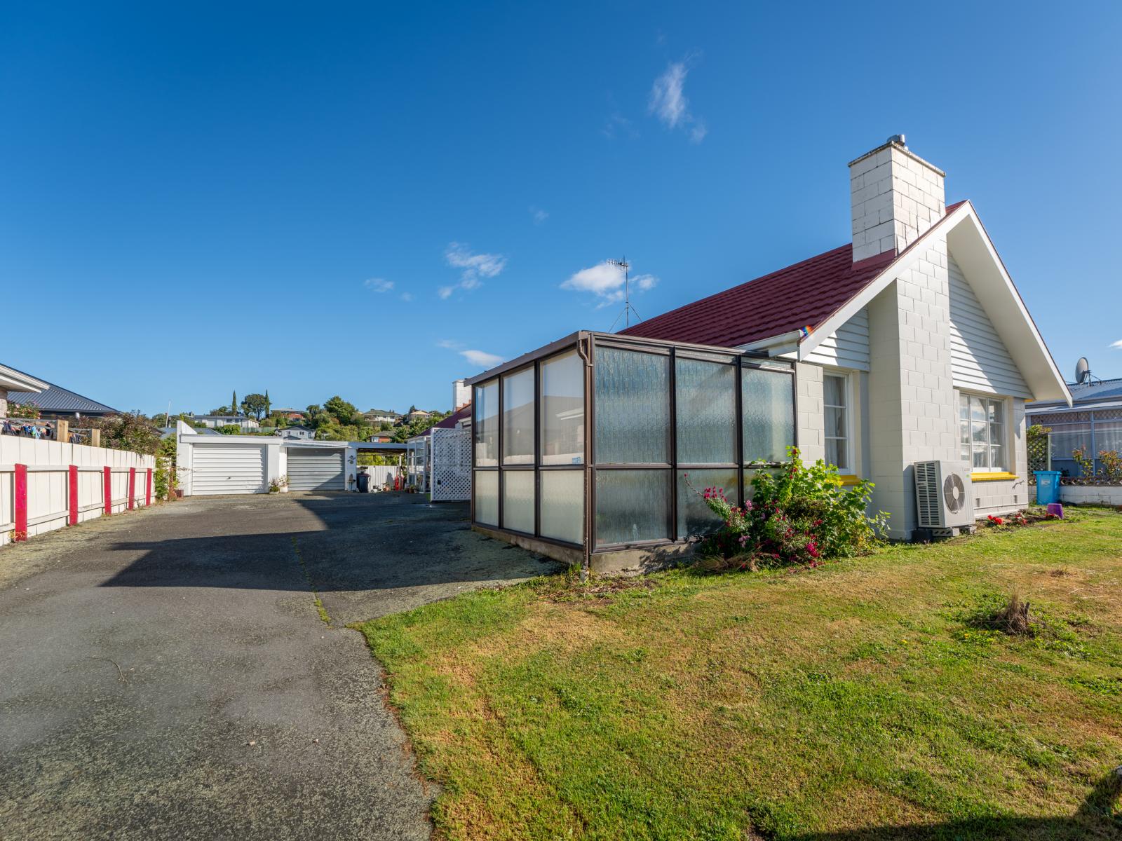 Unit 2, 75 Ranui Avenue, Waimataitai