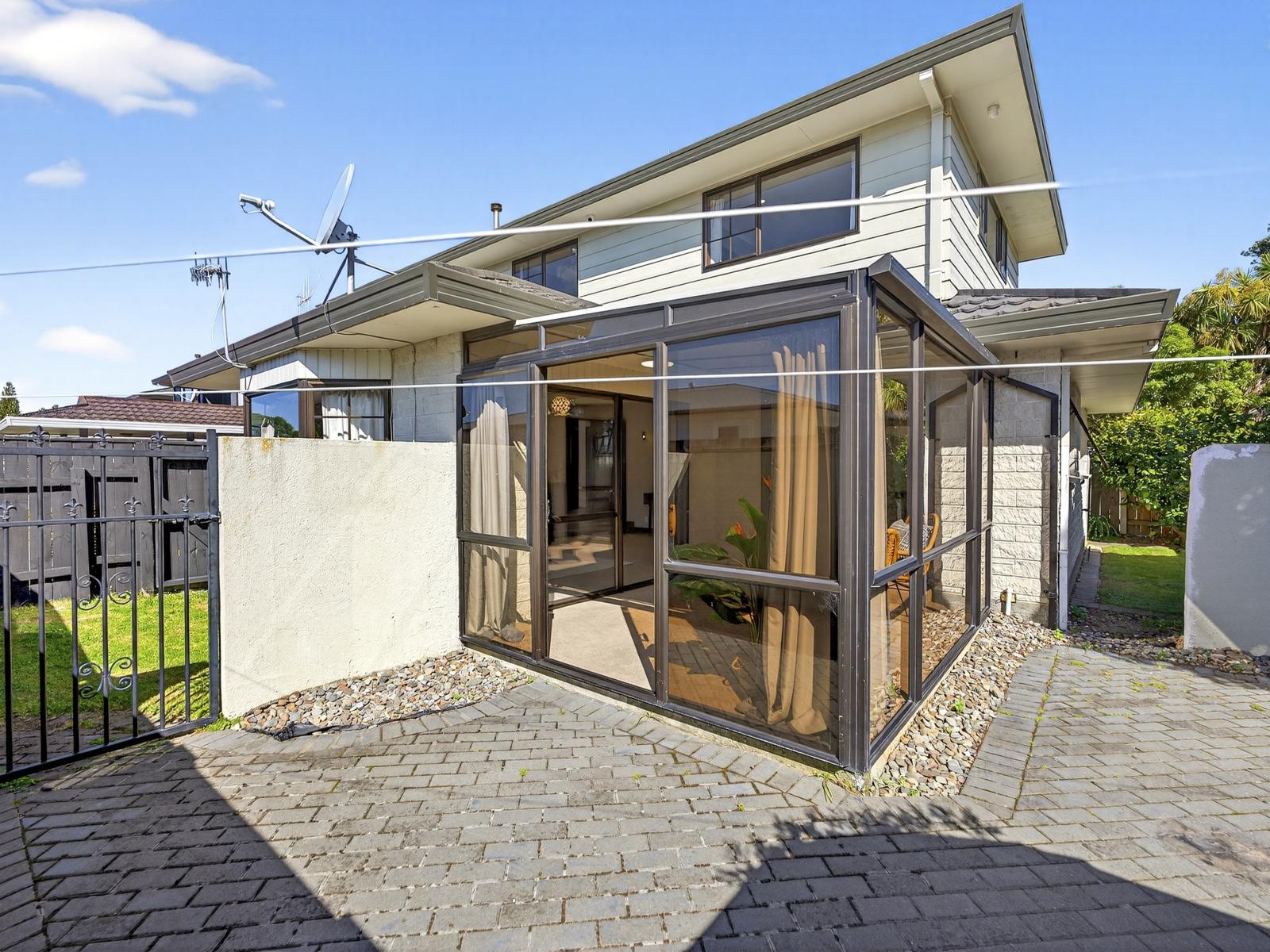 103A Linton Street, West End