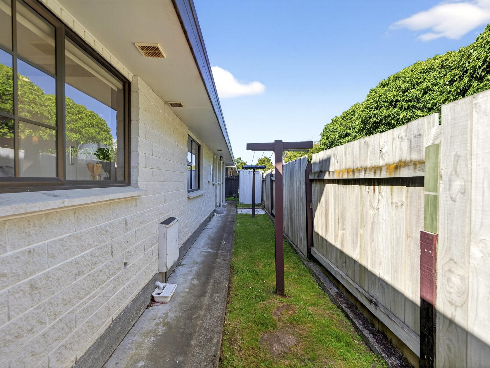 103A Linton Street, West End