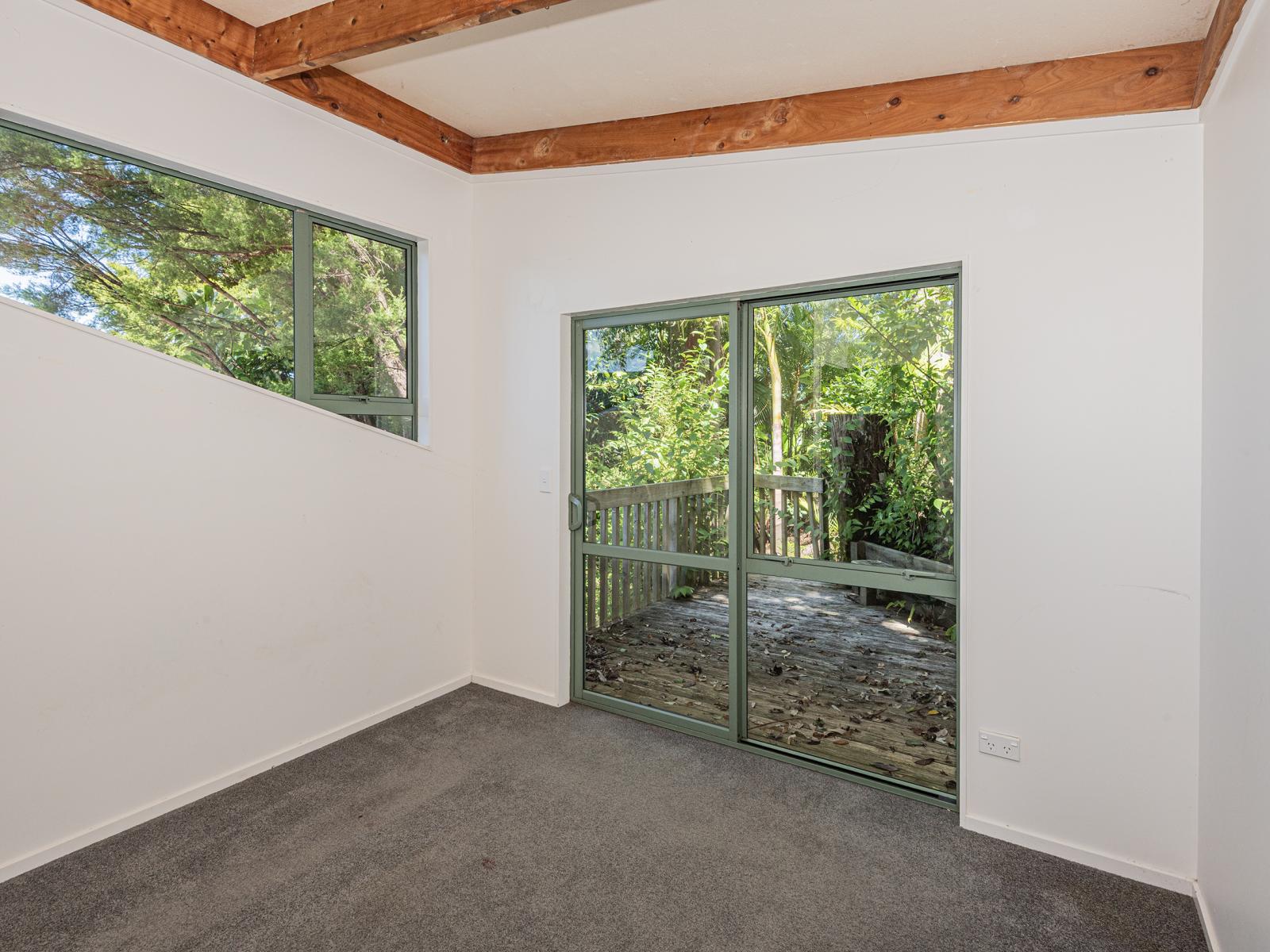 329 Beach Road, Onerahi