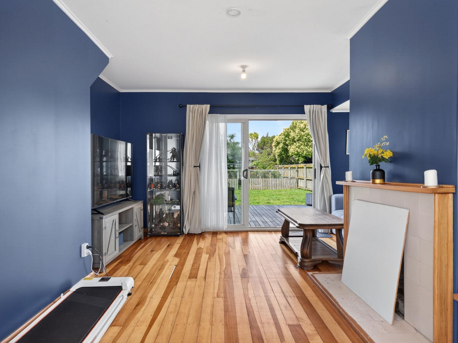 4 Renfrew Place, Highbury