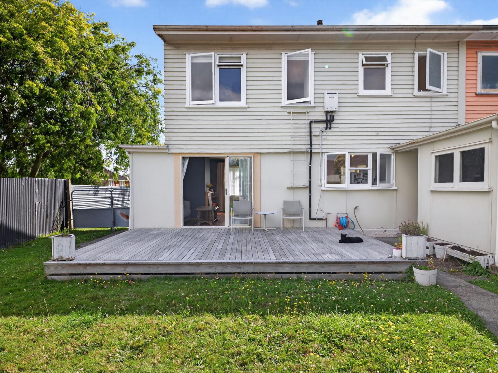 4 Renfrew Place, Highbury