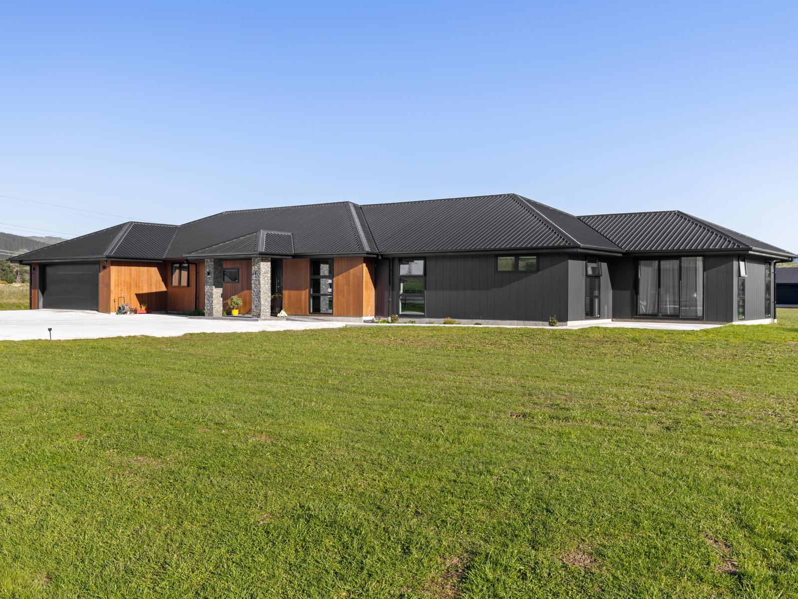 230 Valley Views, Fitzherbert