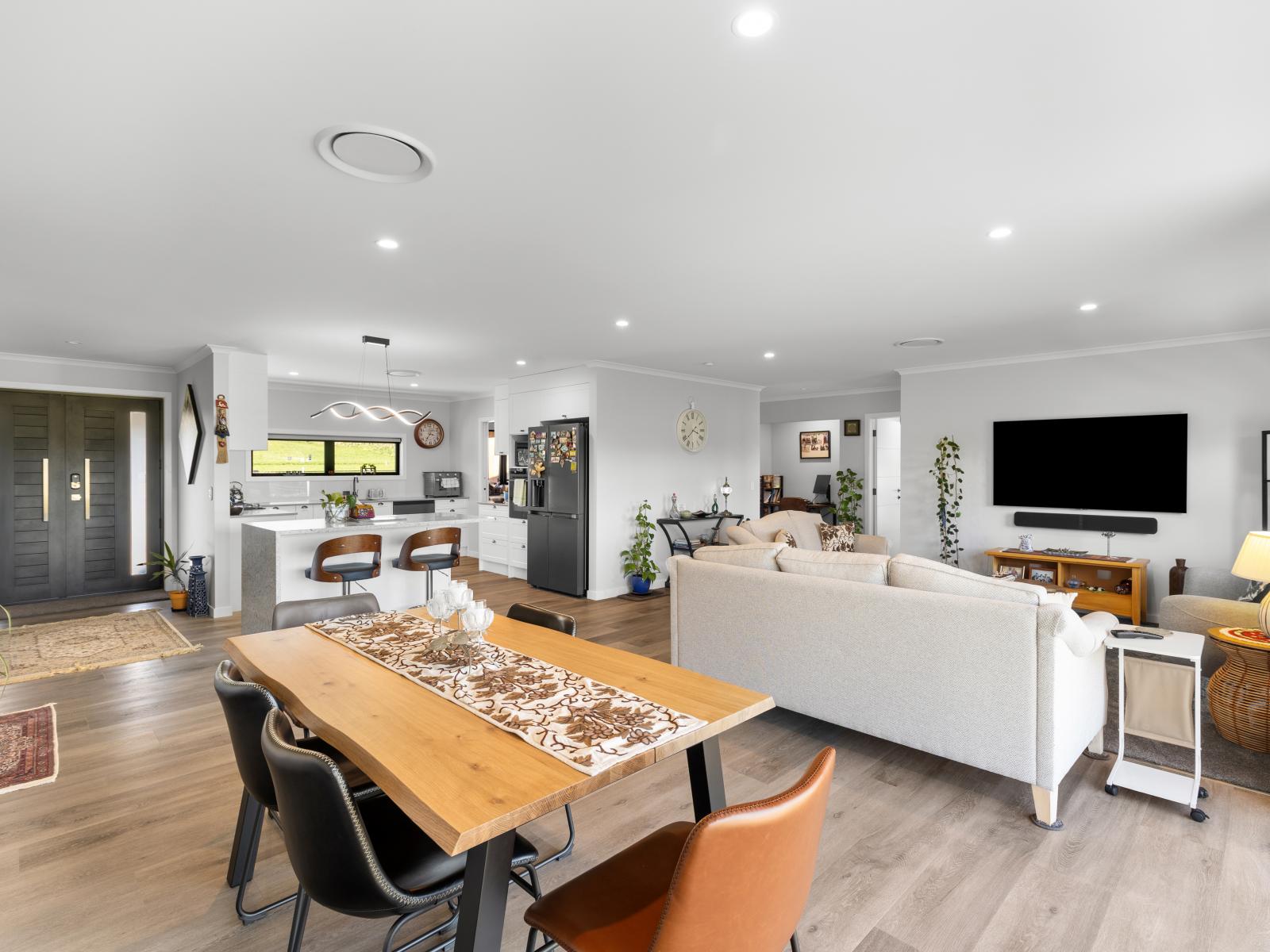 230 Valley Views, Fitzherbert