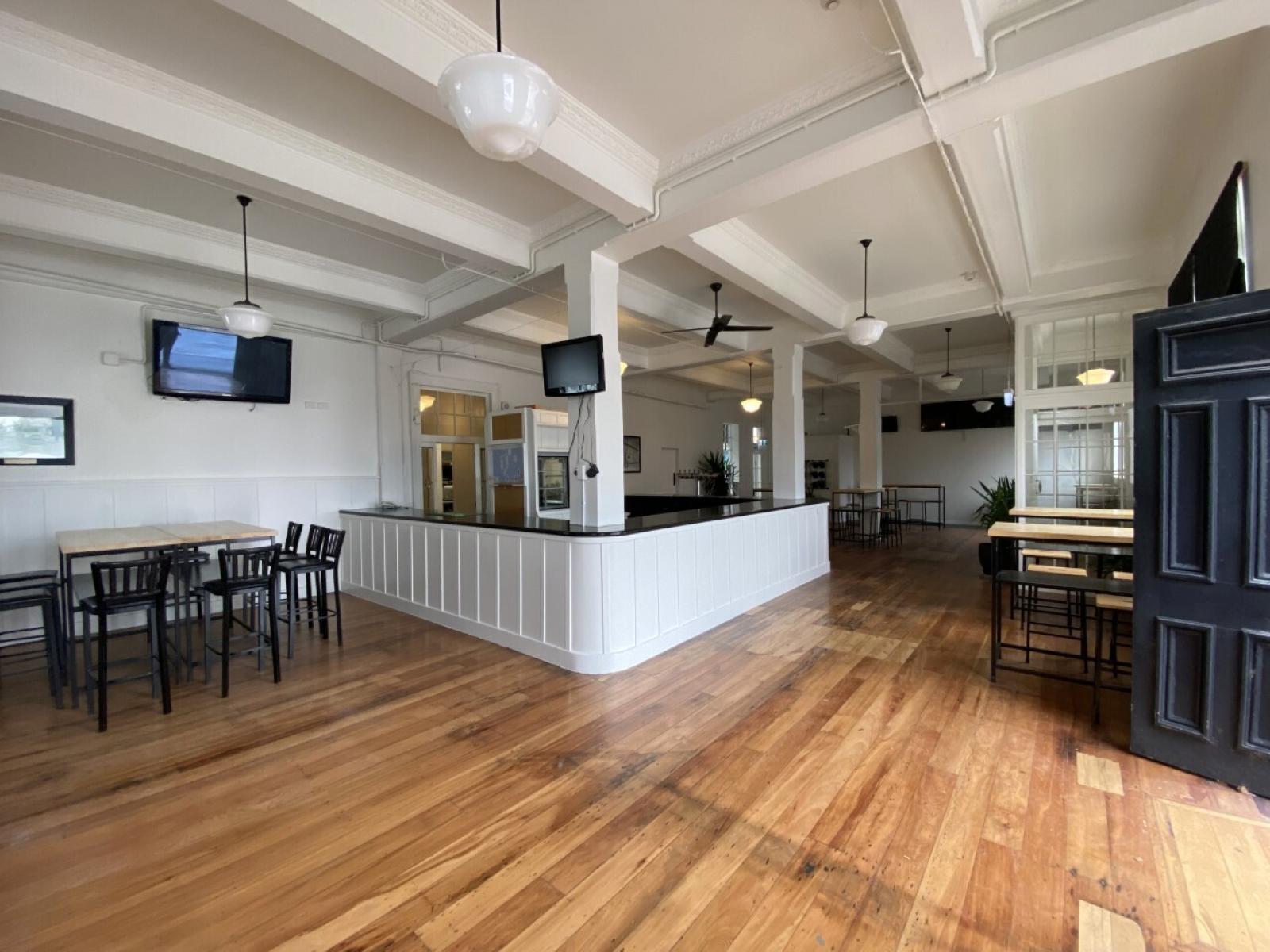 63 High Street North, Carterton