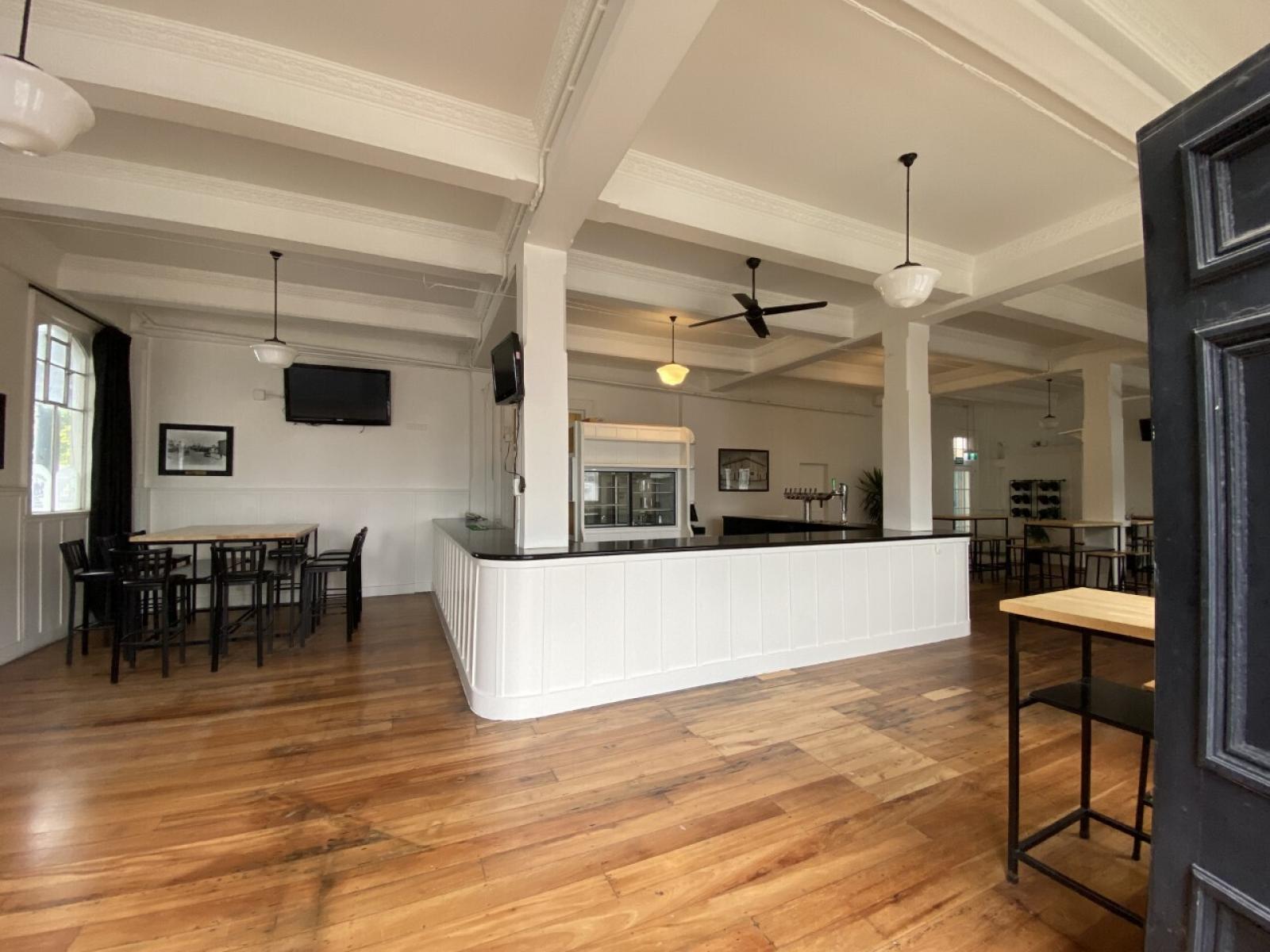 63 High Street North, Carterton