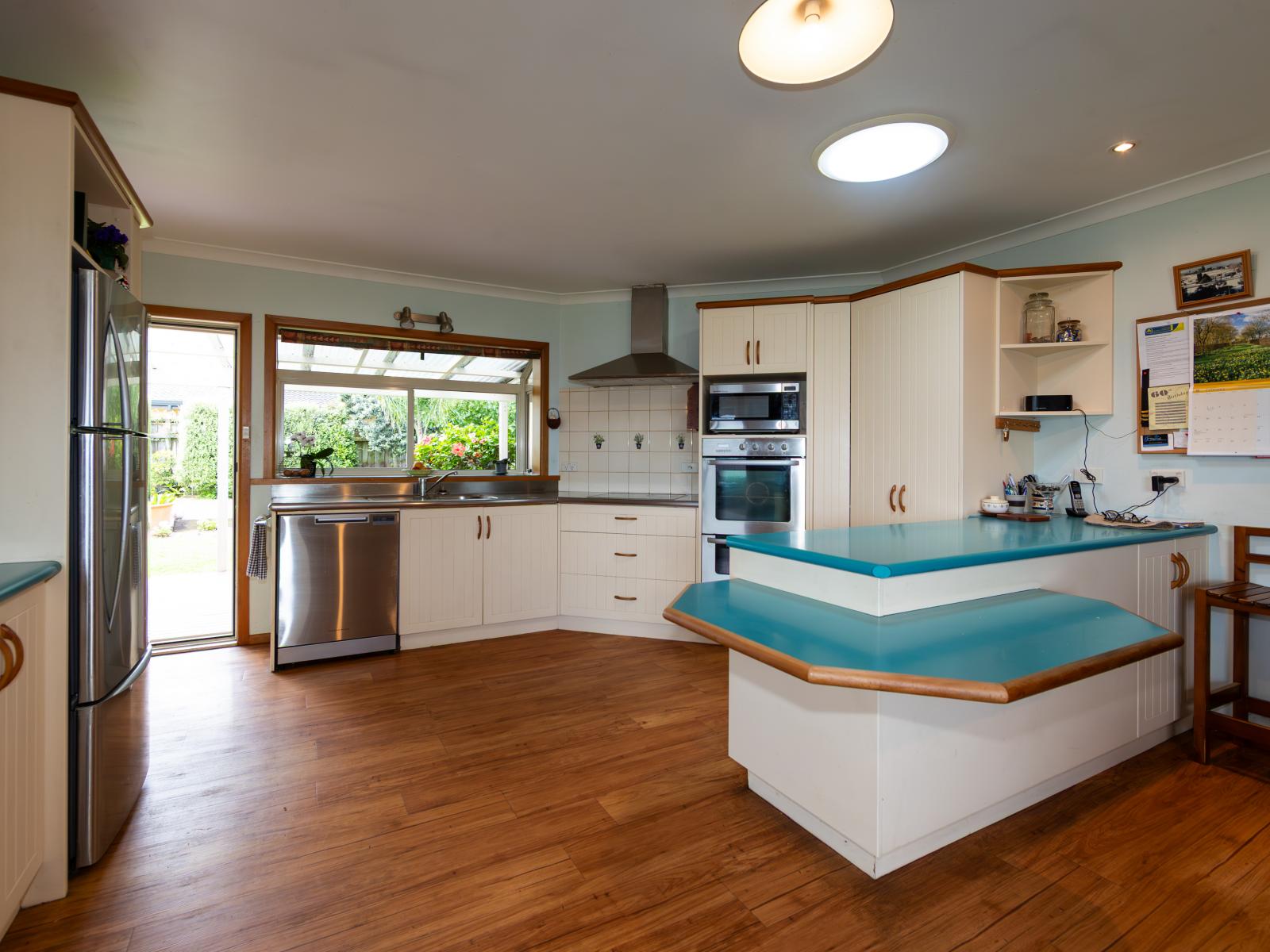 28 Meeanee Quay, Westshore