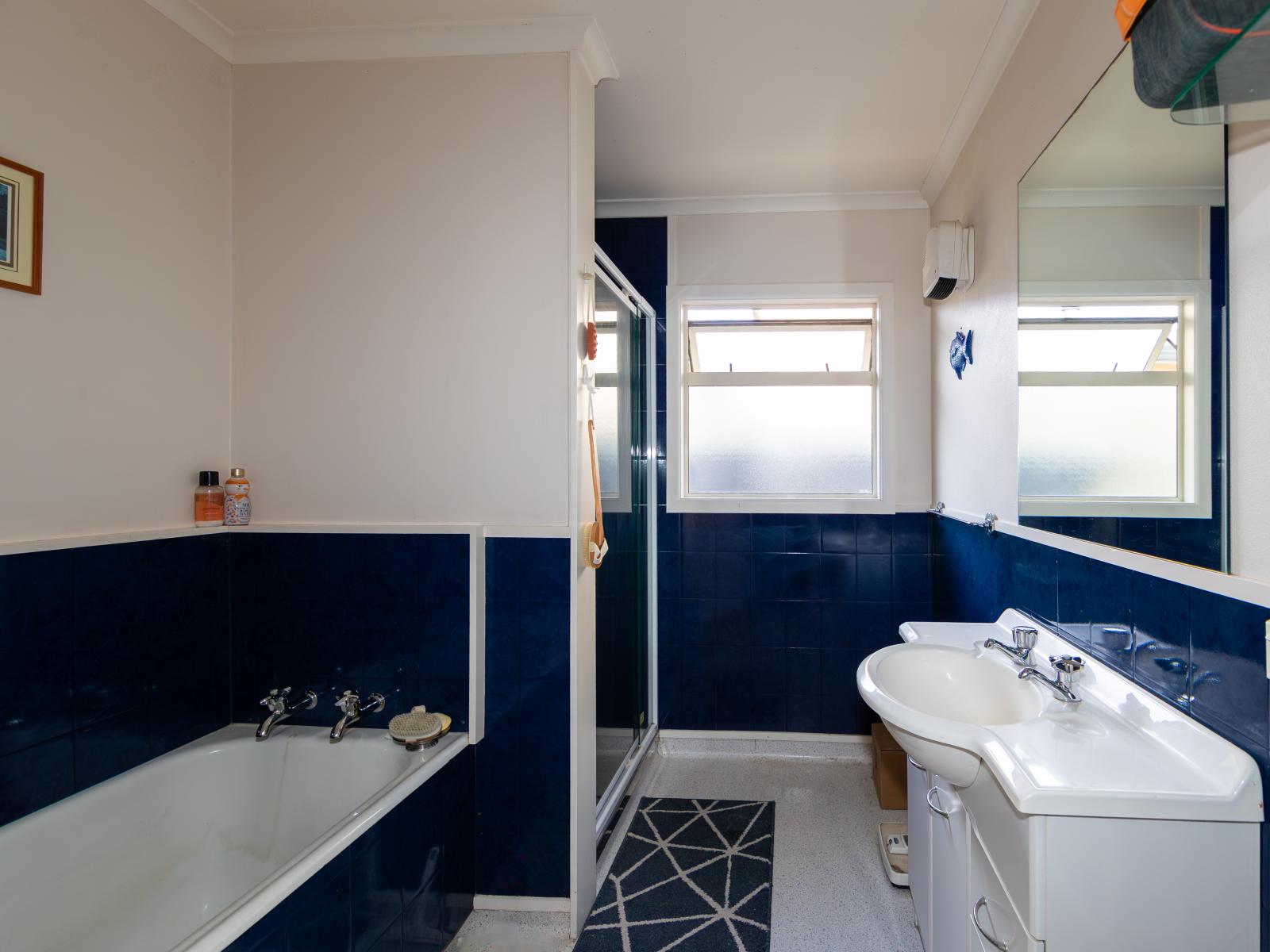 28 Meeanee Quay, Westshore