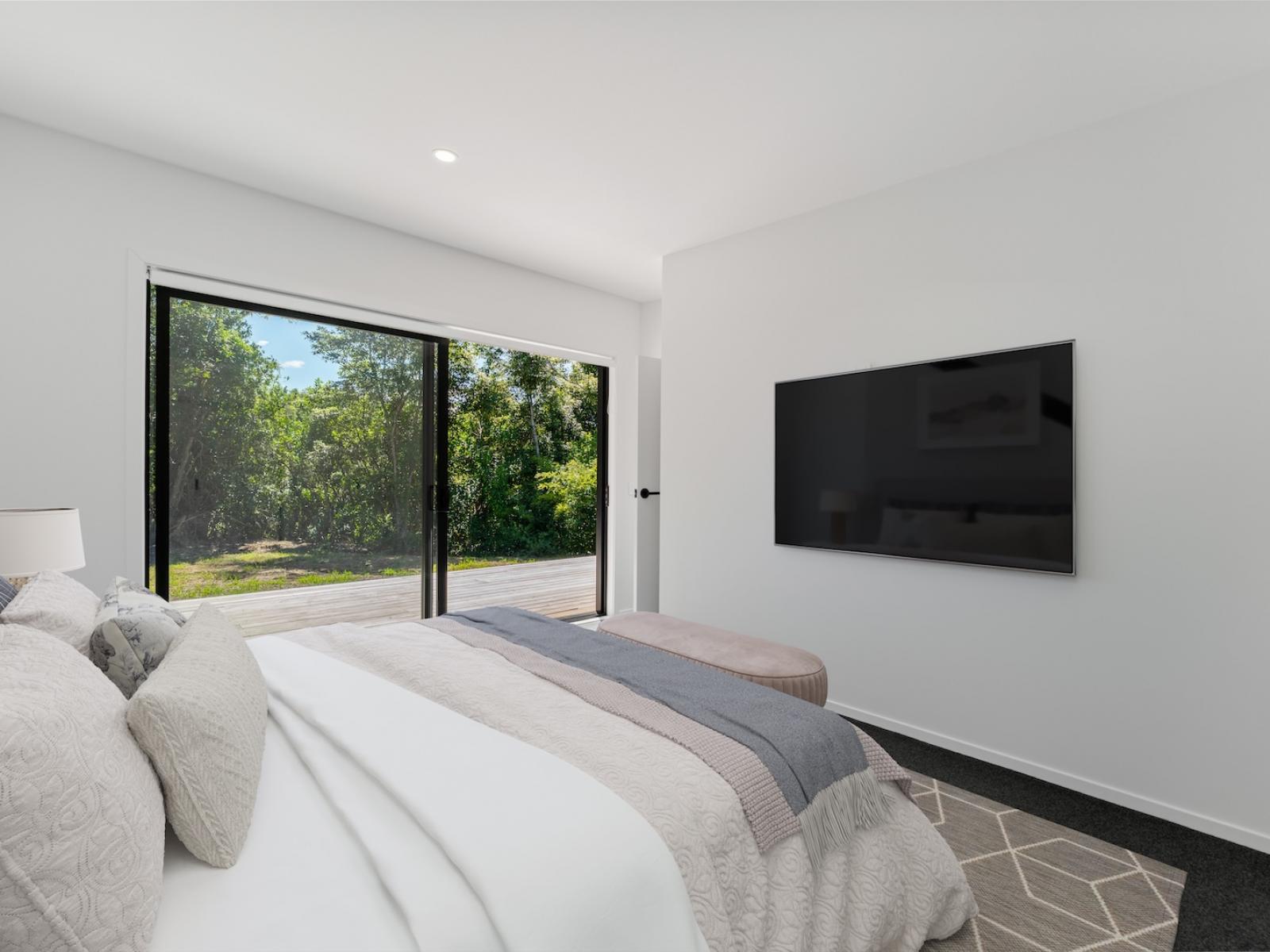 24 Parawera Drive, Acacia Bay