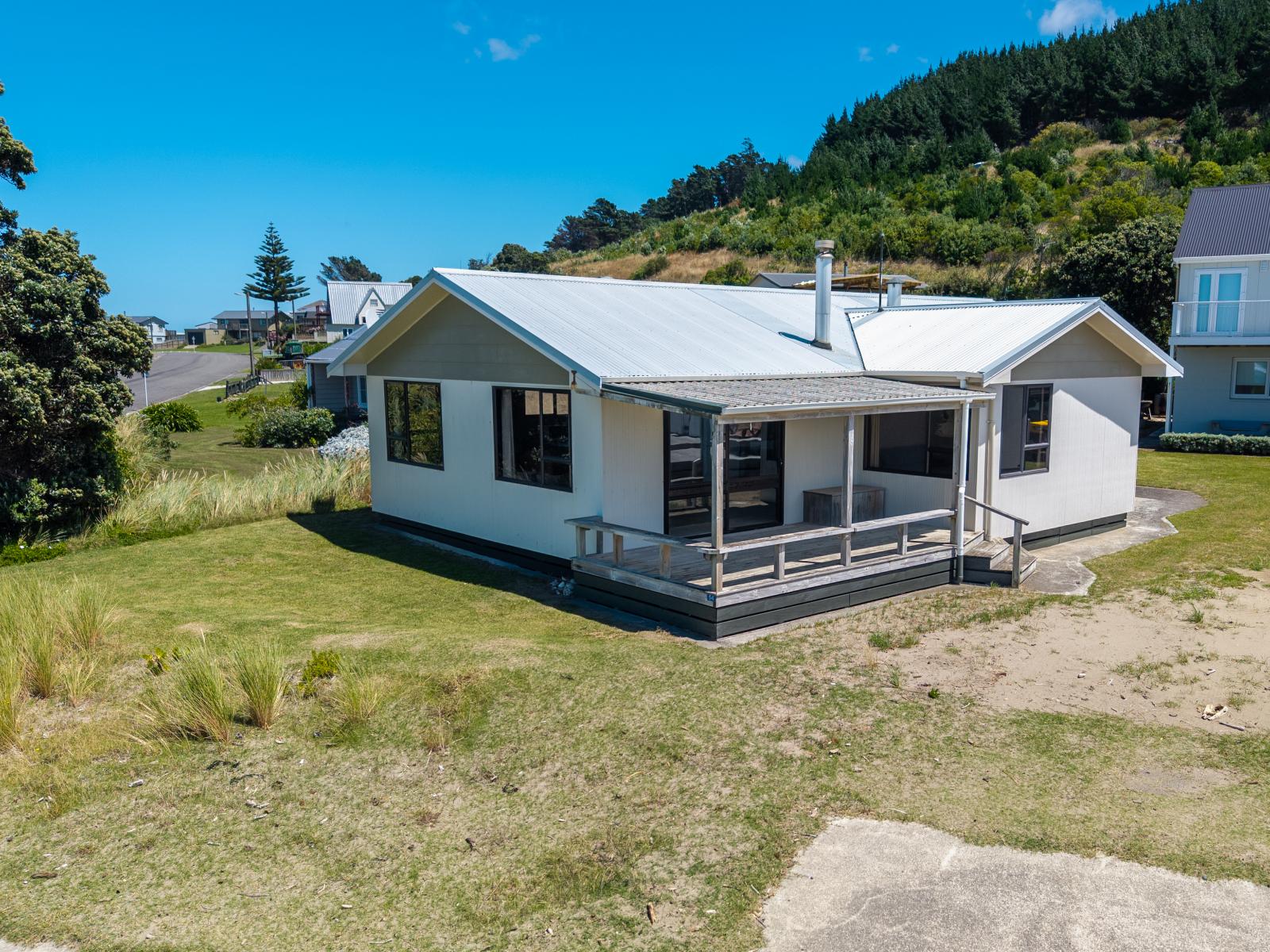 54 Akitio Esplanade, Akitio 