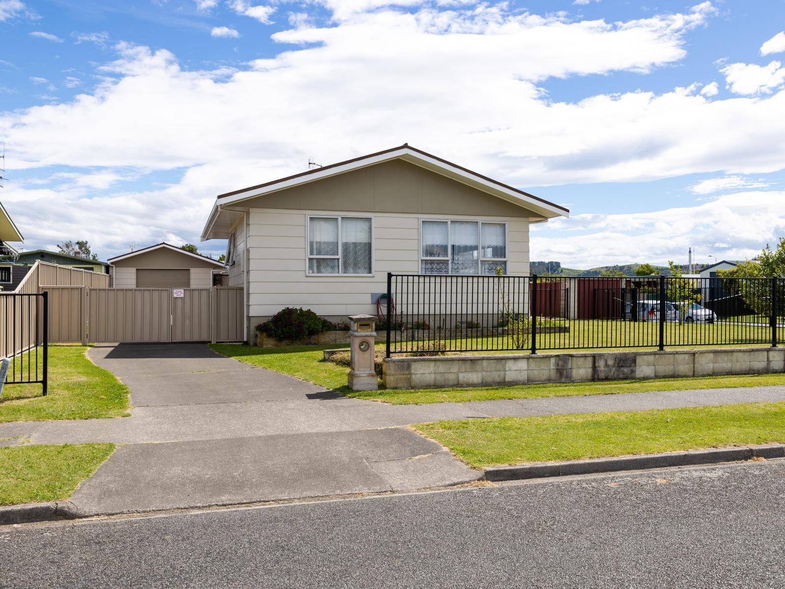 50 Wynyard Crescent, Tamatea