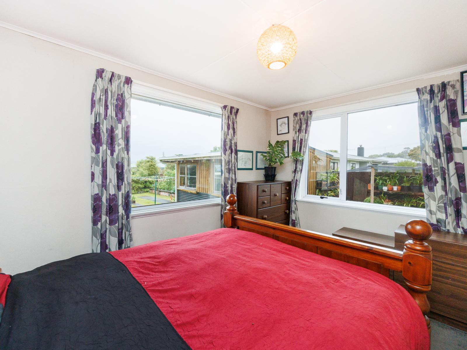 30 Pharazyn Street, Feilding