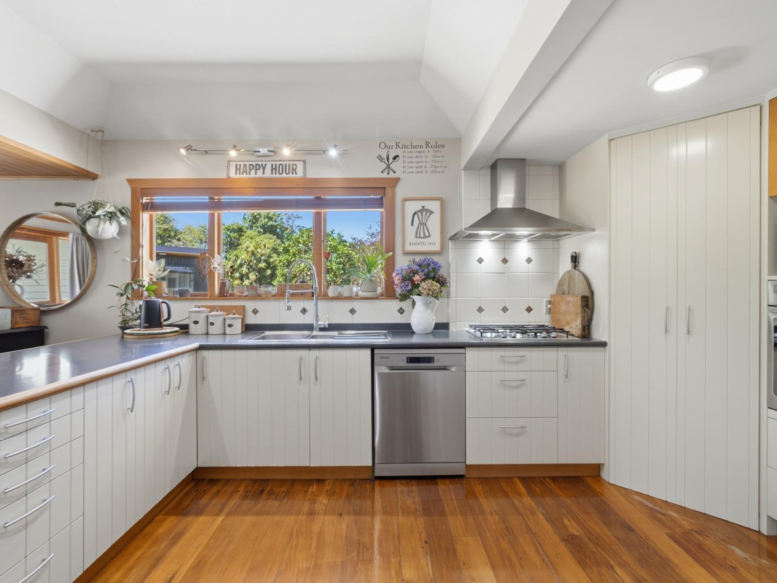 2 Church Street, Amberley