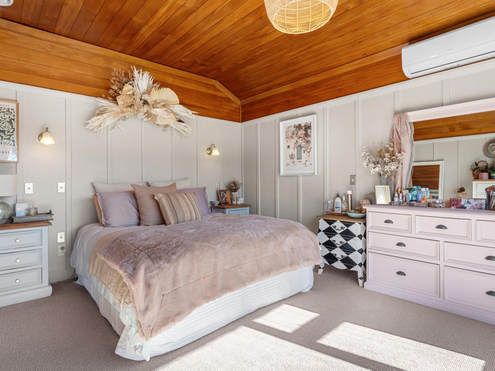 2 Church Street, Amberley