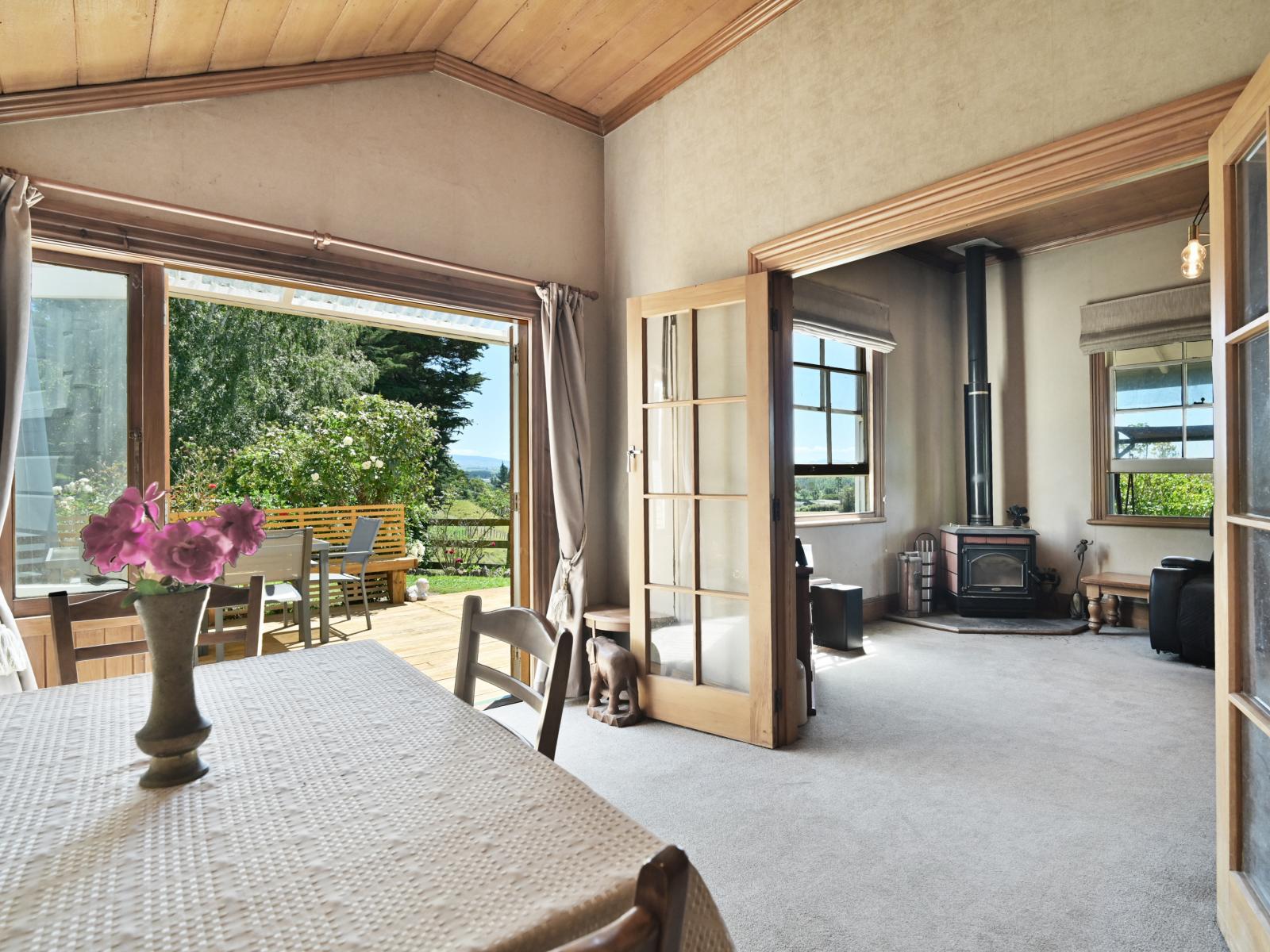 3439 State Highway 50, Maraekakaho