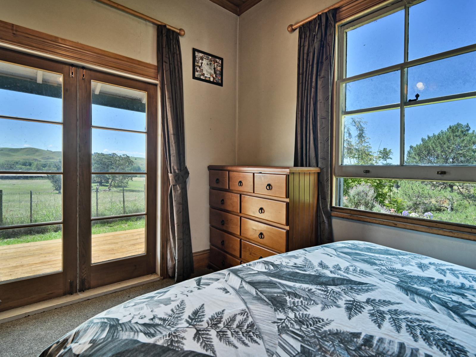 3439 State Highway 50, Maraekakaho