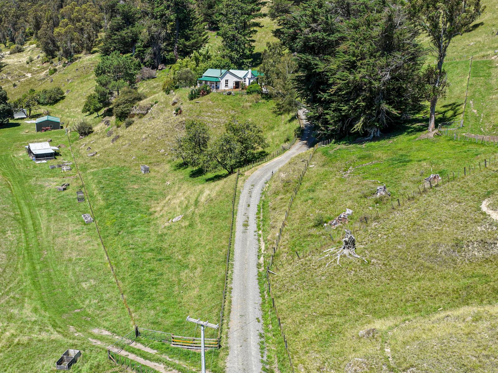 3439 State Highway 50, Maraekakaho