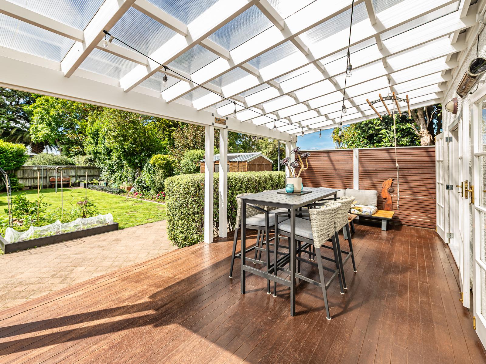 9 Selwyn Crescent, College Estate